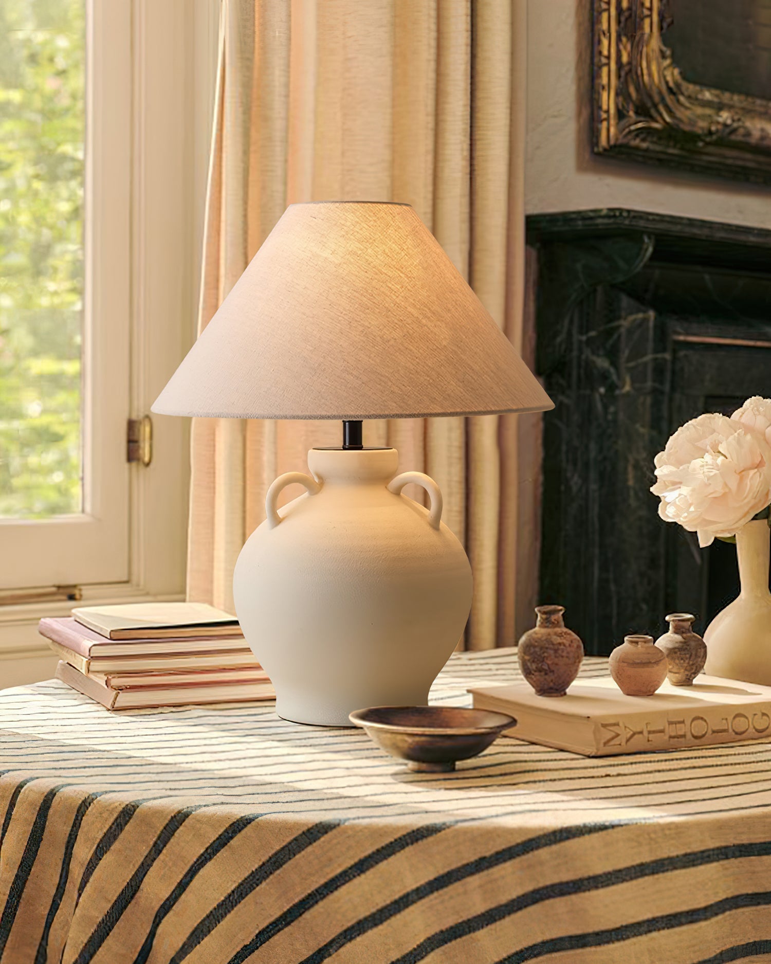 Wine Pot Table Lamp Table lamp