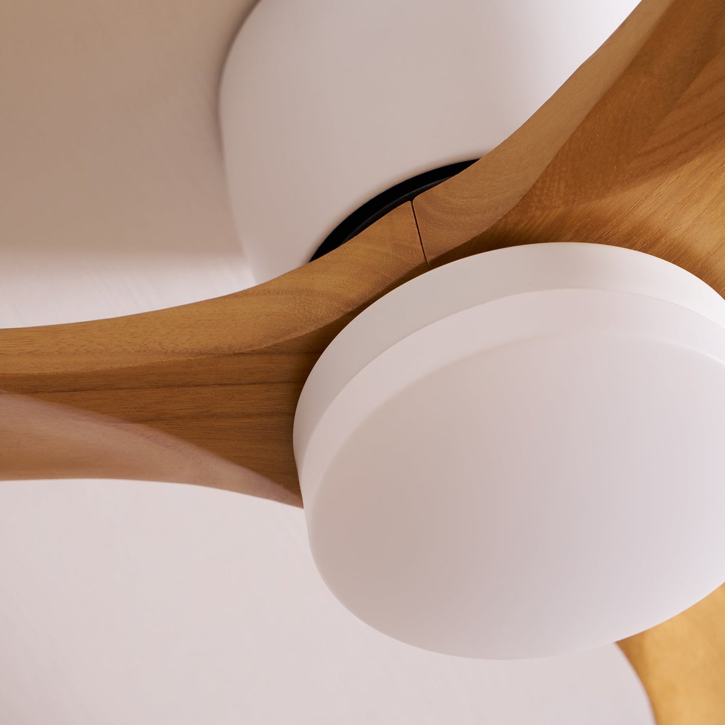 Nordic Wooden 42’’/48’’/52’’ Ceiling Fan Light 1001 Ceiling fan light