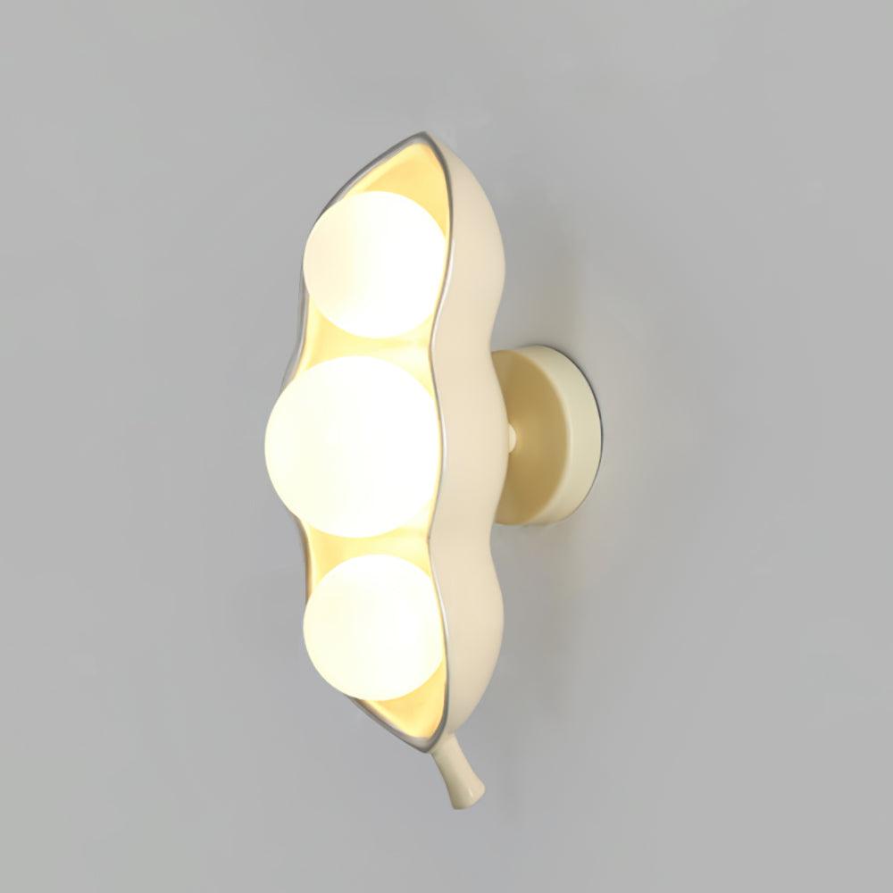 Pea Wall Lamp L 5.5″ x W 7.1″ x H 14.6″ / L 14cm x W 18cm x H 37cm / Cream color & White Wall lamp