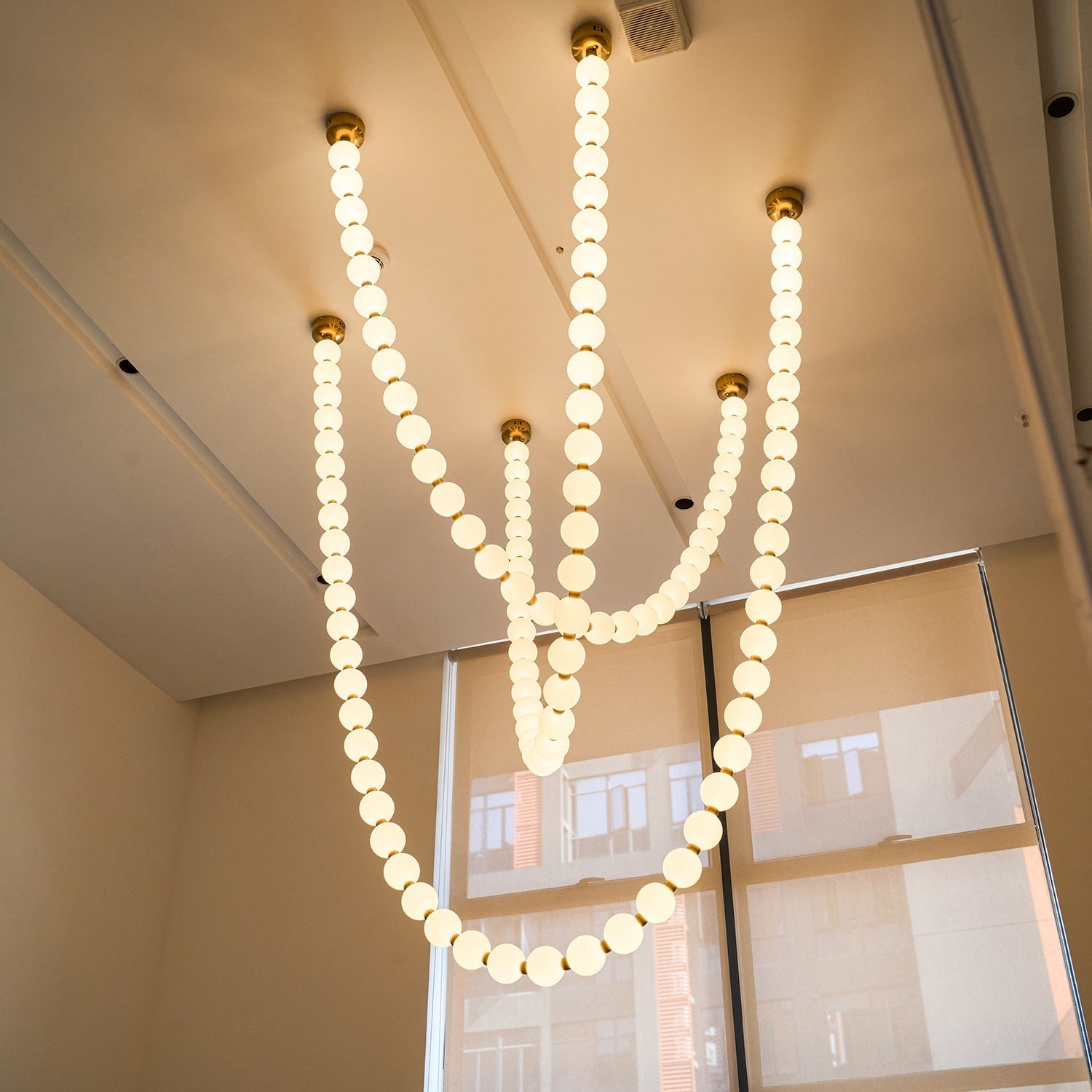 Pearl Necklace Balls Chandelier 1001 Chandelier