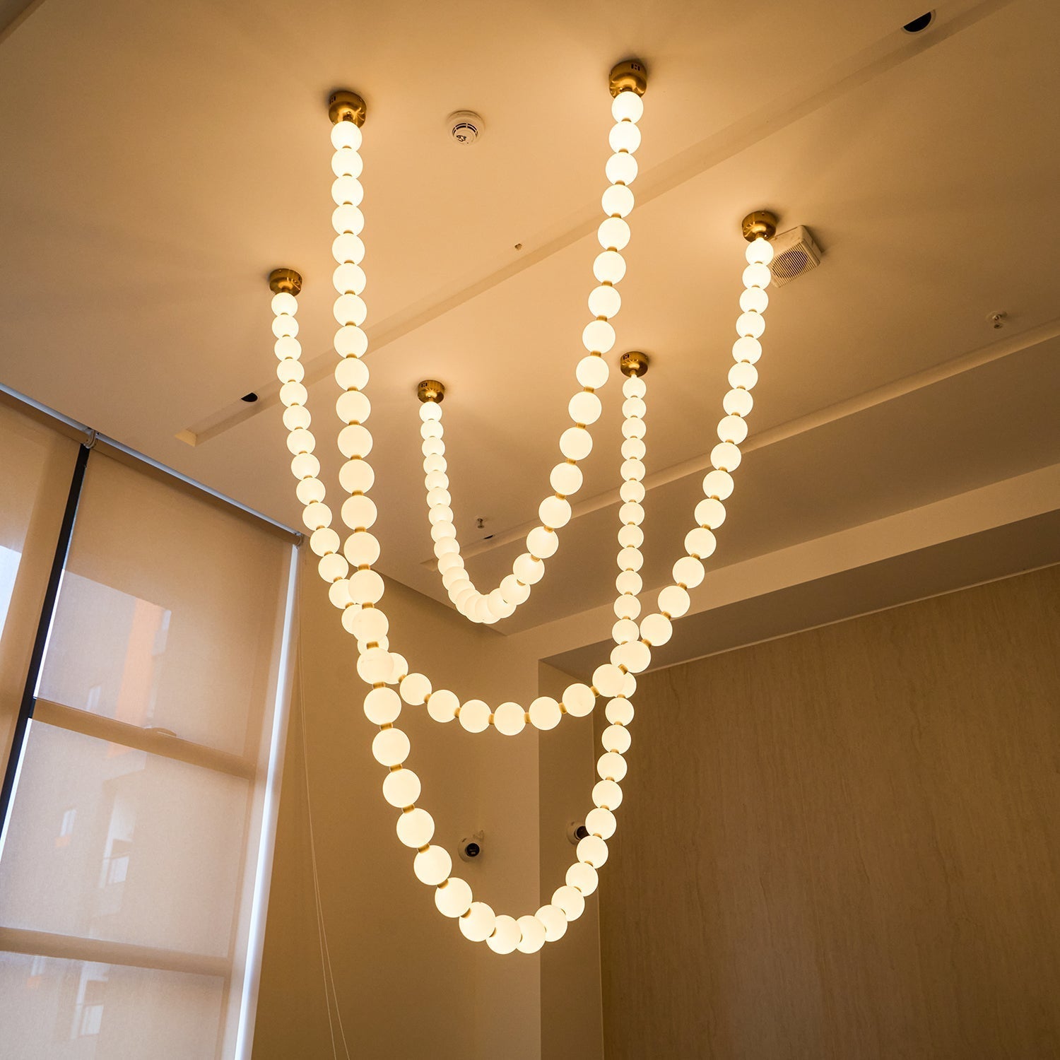 Pearl Necklace Balls Chandelier 1001 Chandelier