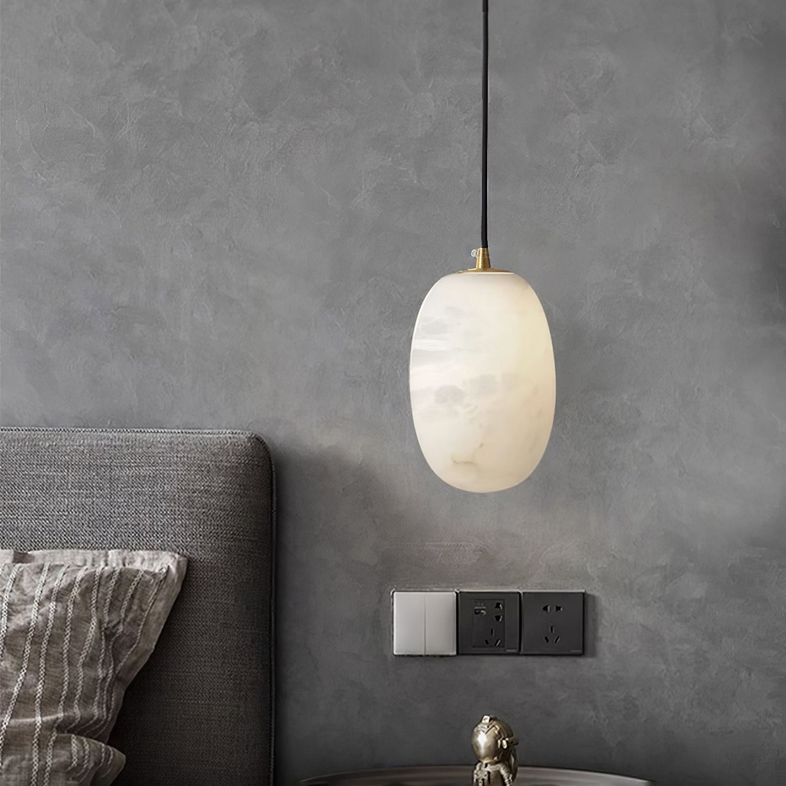 Pebble Alabaster Pendant Lamp Dia 3.9″ x H 5.9″ / Dia 10cm x H 15cm / Brass & White Pendant light