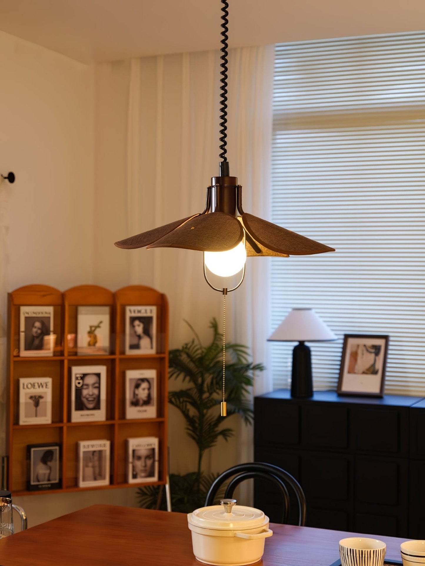 Petal Bloom Pendant Light Pendant light