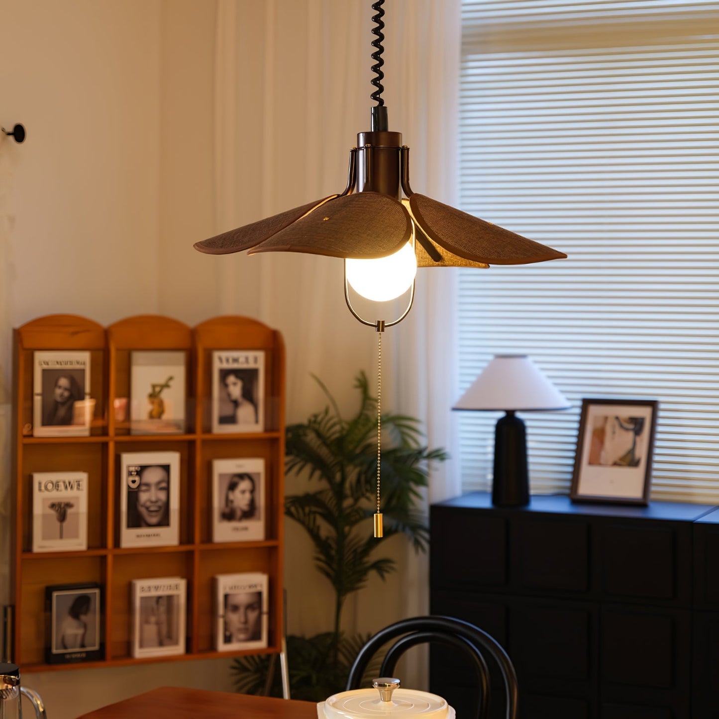 Petal Bloom Pendant Light Pendant light