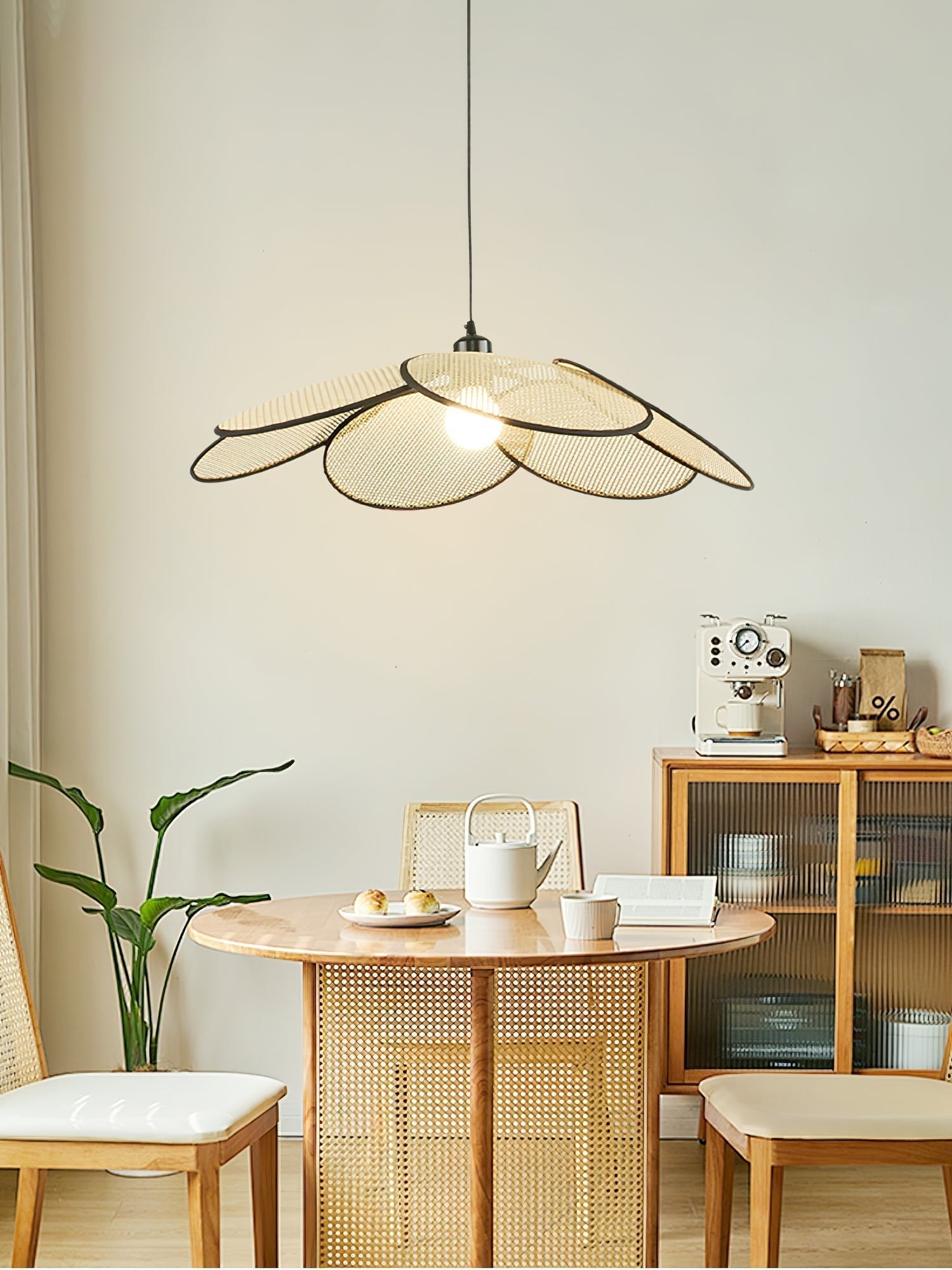 Petals Rattan Pendant Lamp Pendant light