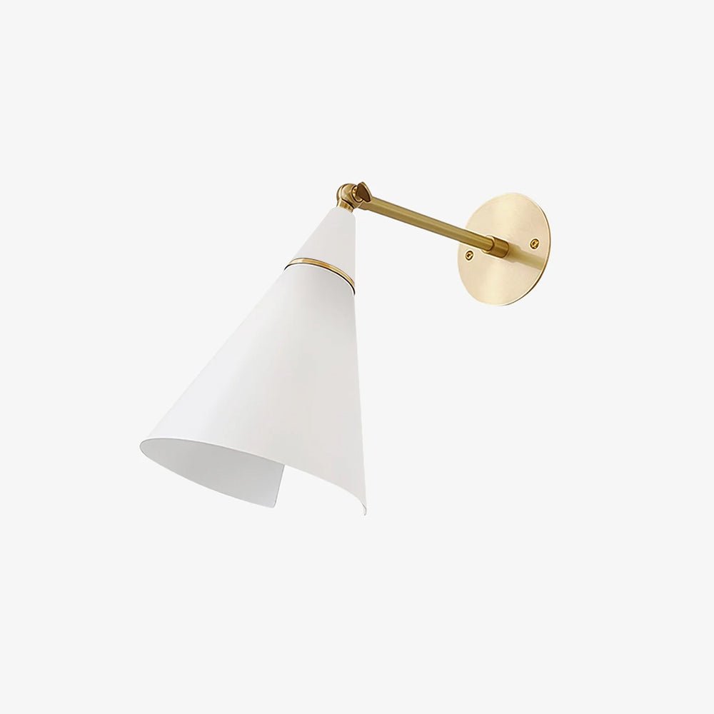 Petite Magari Wall Lamp L 14.2″ x H 11.4″ / L 36cm x H 29cm / White + Brass Wall lamp