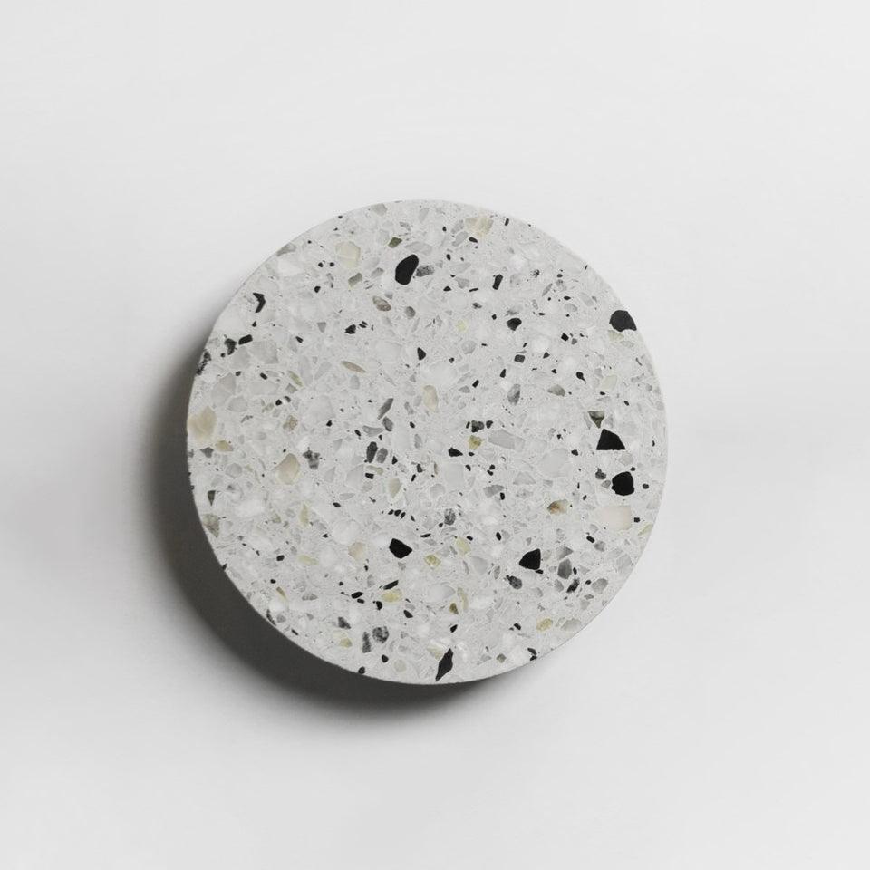Pin Wall Lamp Dia 7.1″ x H 1.6″ / Dia 18cm x H 4cm / White Terrazzo / Warm Light Wall lamp