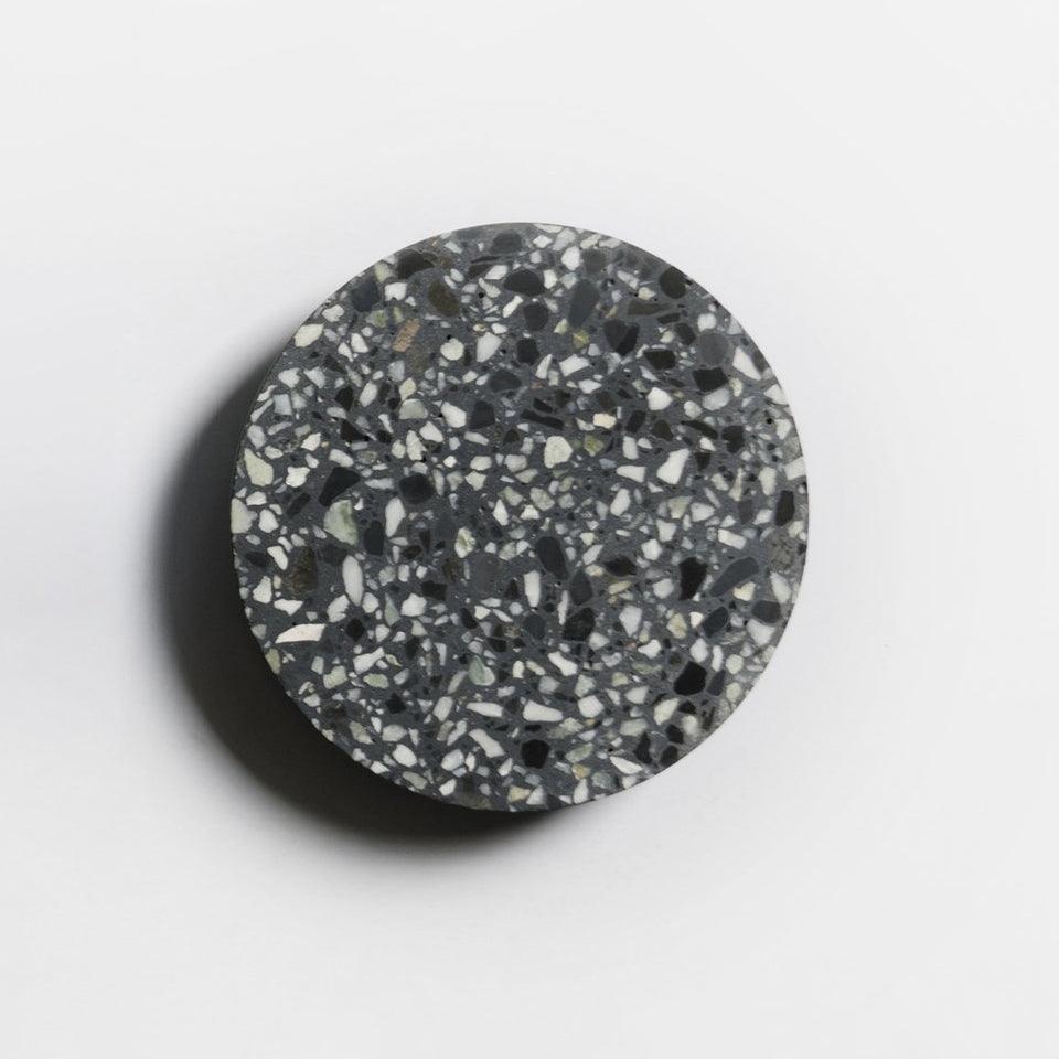 Pin Wall Lamp Dia 7.1″ x H 1.6″ / Dia 18cm x H 4cm / Black Terrazzo / Warm Light Wall lamp