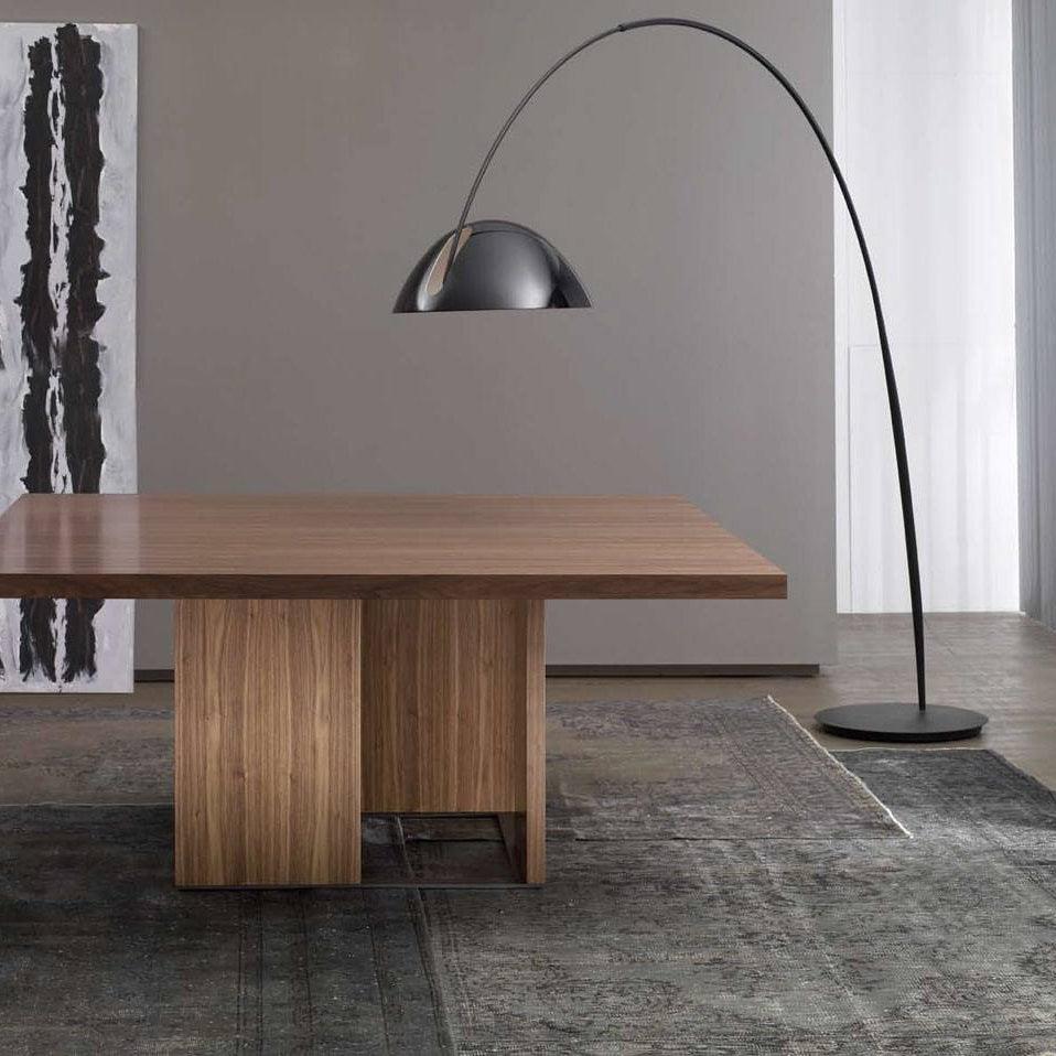 Verse Arc Floor Lamp Floor lamp