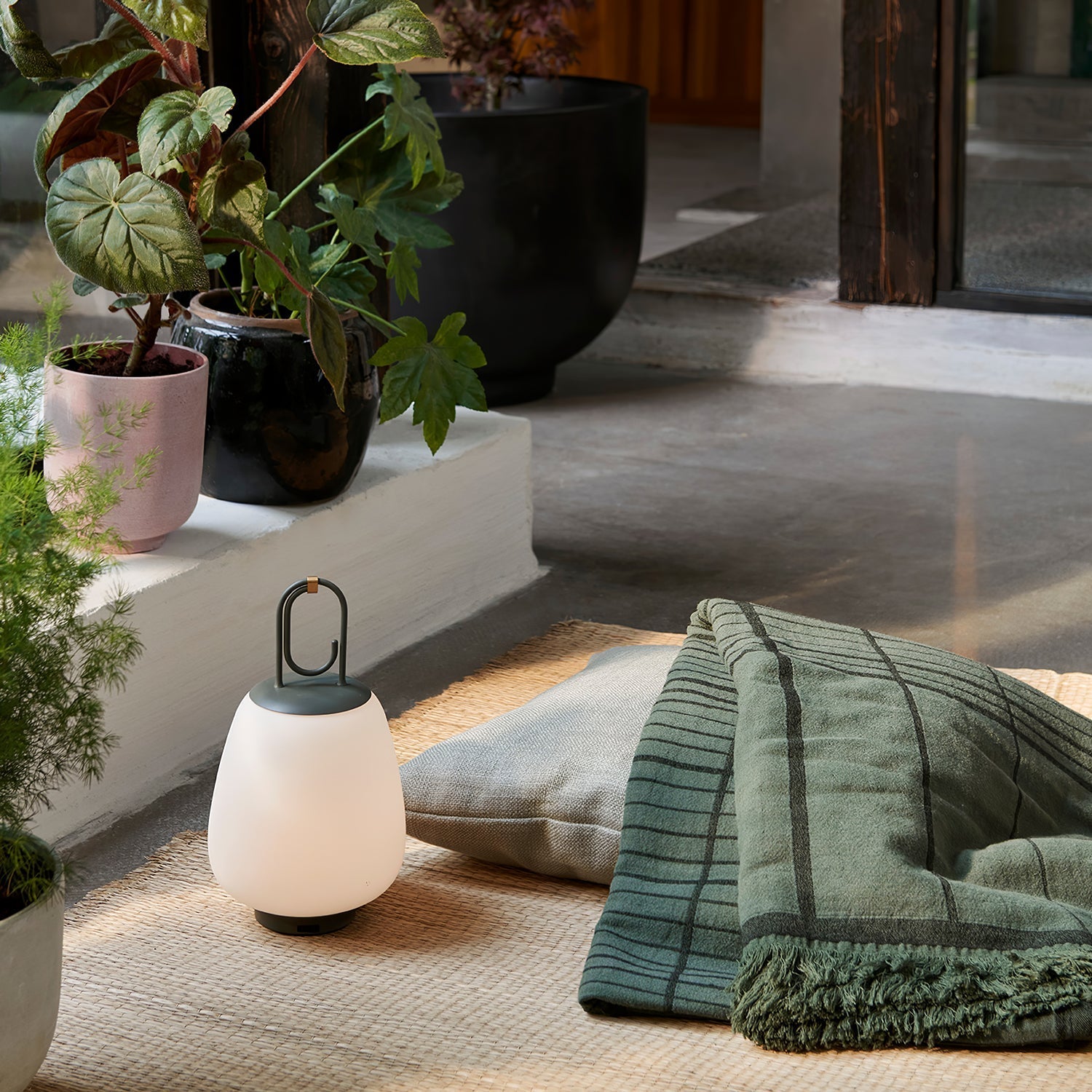 Hyggelite Lantern Table Lamp Table lamp
