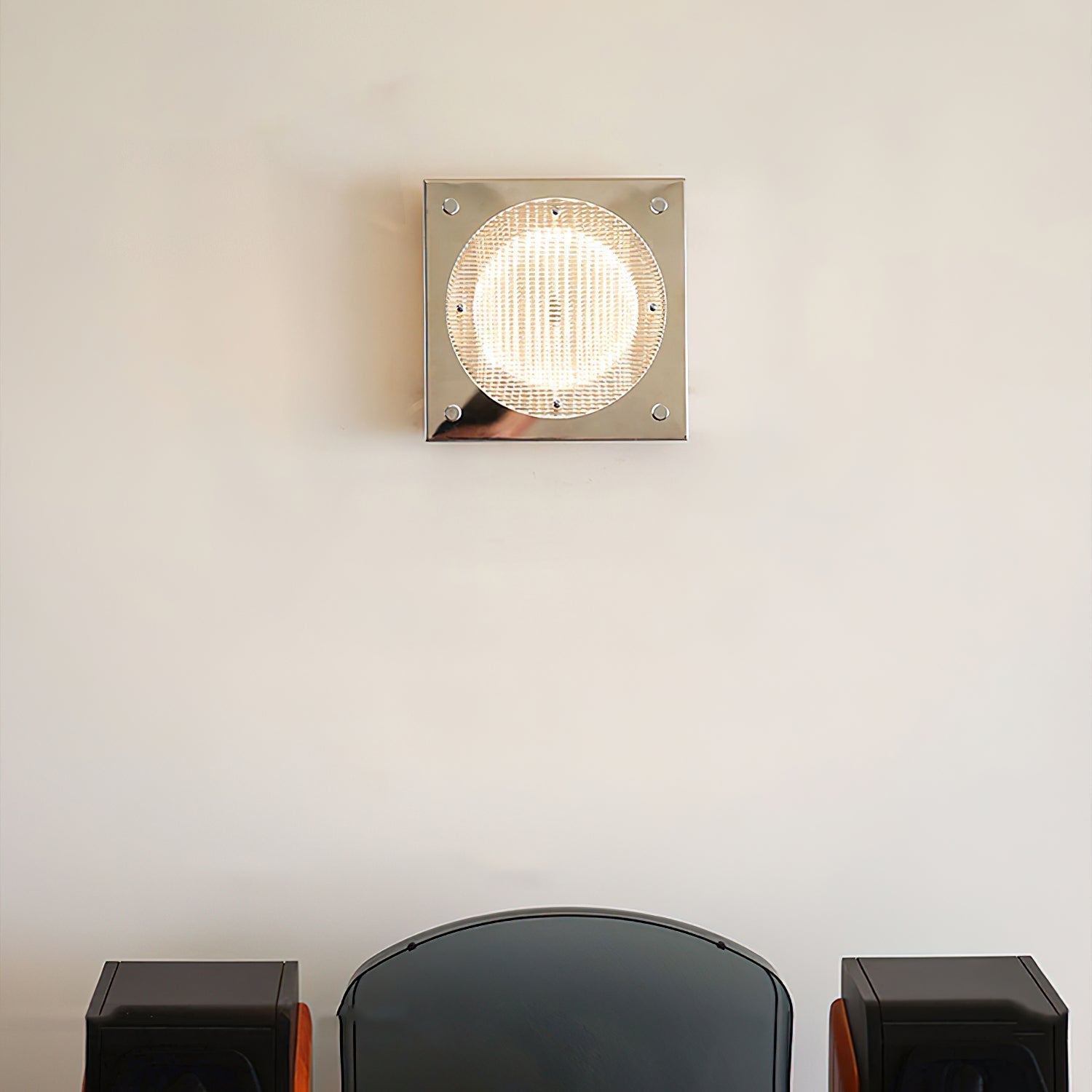Prism Shield Wall Sconce ? 9.4″ x H 9.4″ / Chrome / Warm Light Wall lamp