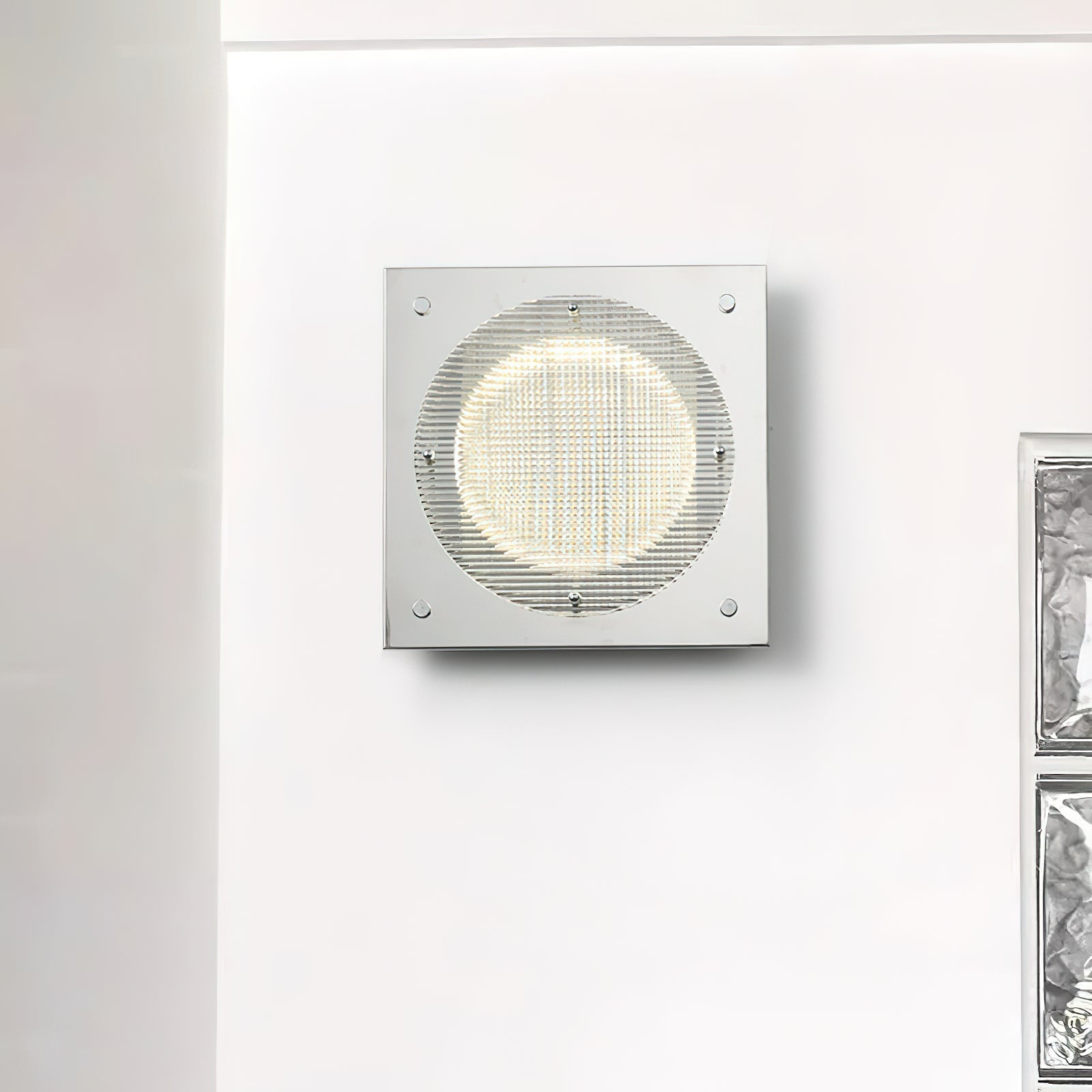 Prism Shield Wall Sconce ? 9.4″ x H 9.4″ / Chrome / Warm Light Wall lamp