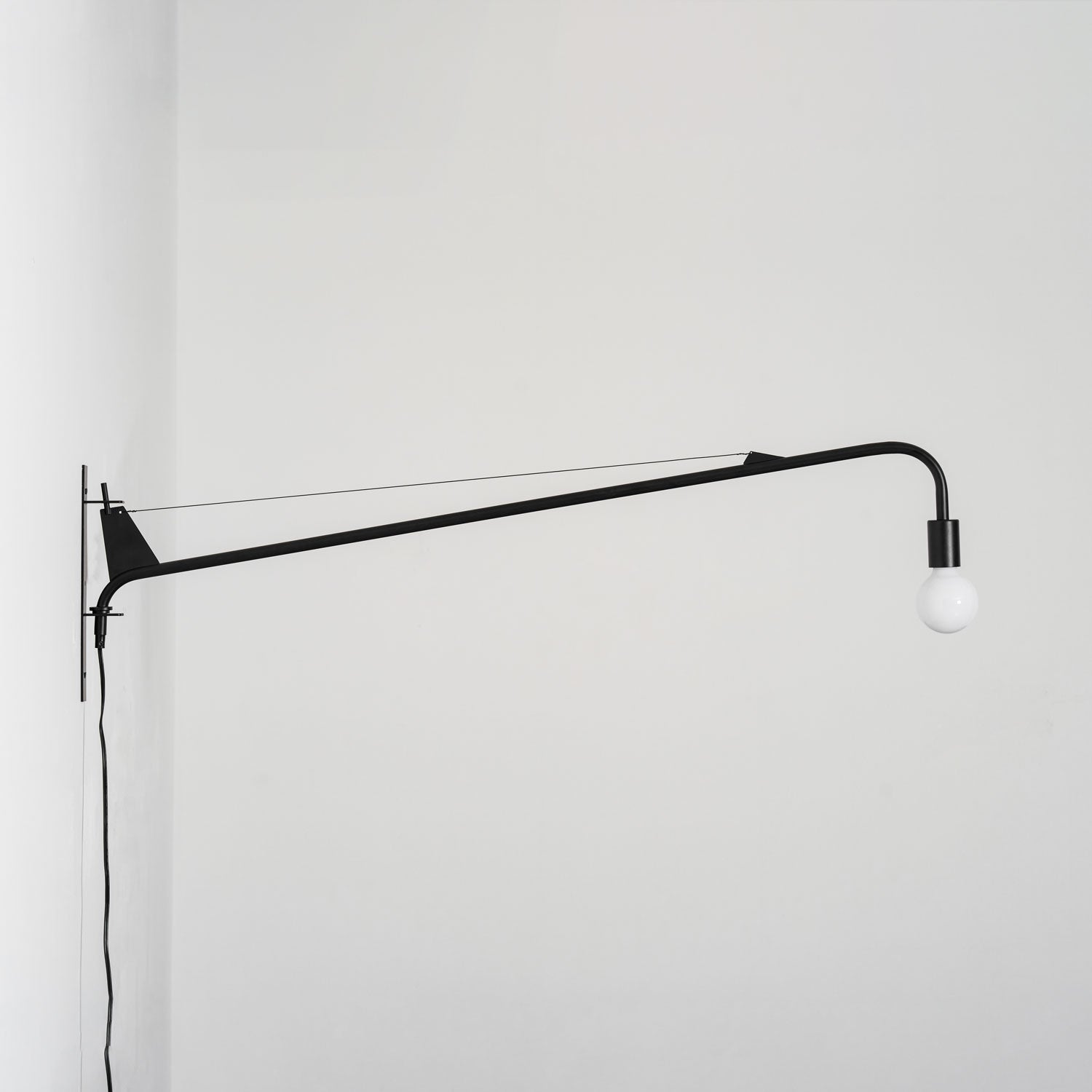Prouve Petite Potence Wall Lamp 1001 Wall lamp
