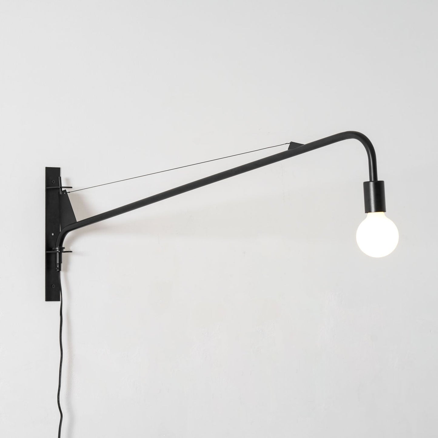 Prouve Petite Potence Wall Lamp 1001 Wall lamp