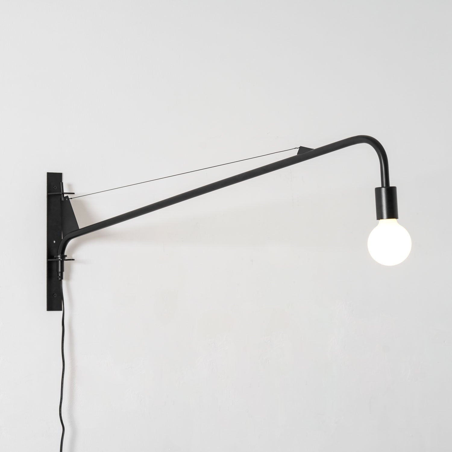Prouve Petite Potence Wall Lamp 1001 Wall lamp