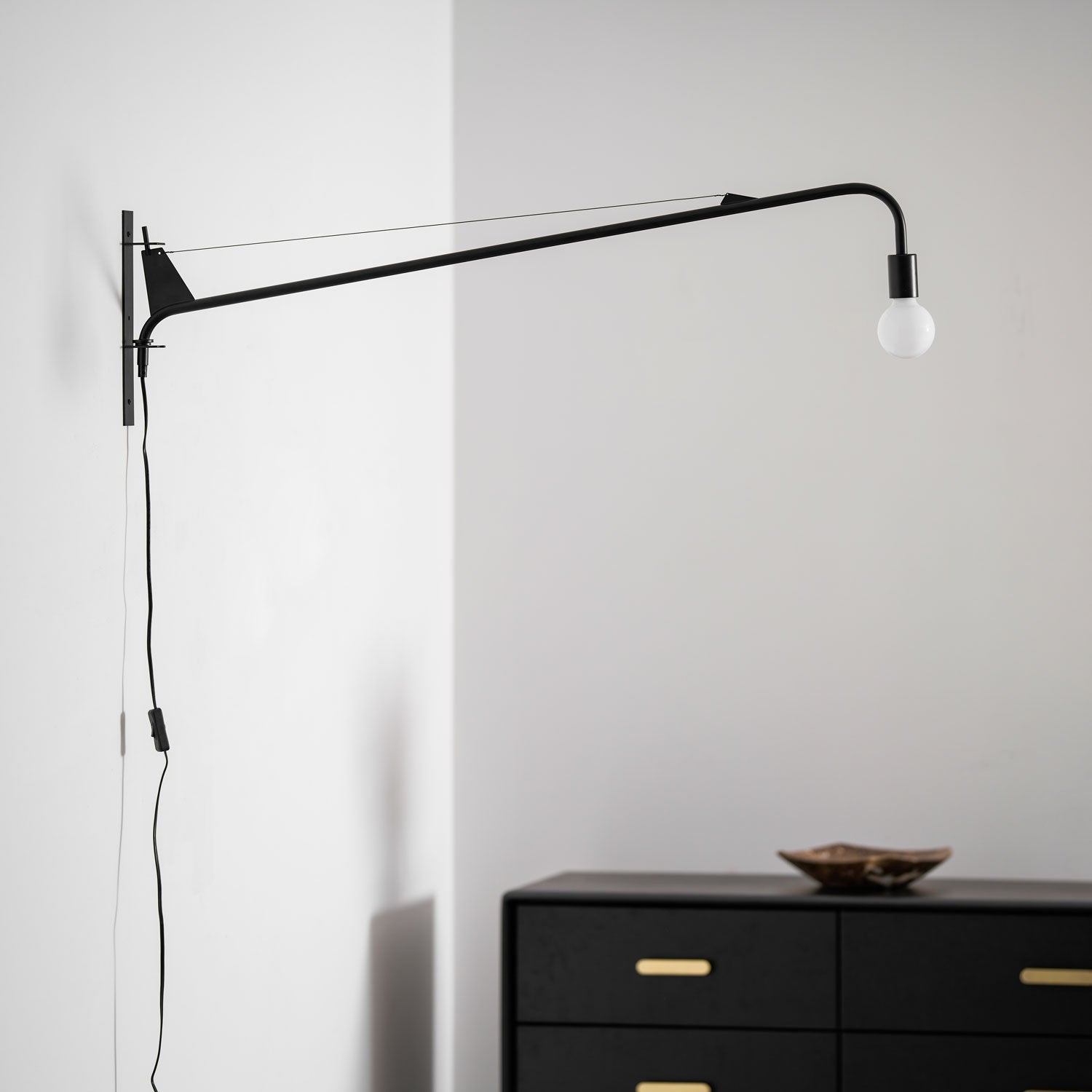 Prouve Petite Potence Wall Lamp 1001 Wall lamp