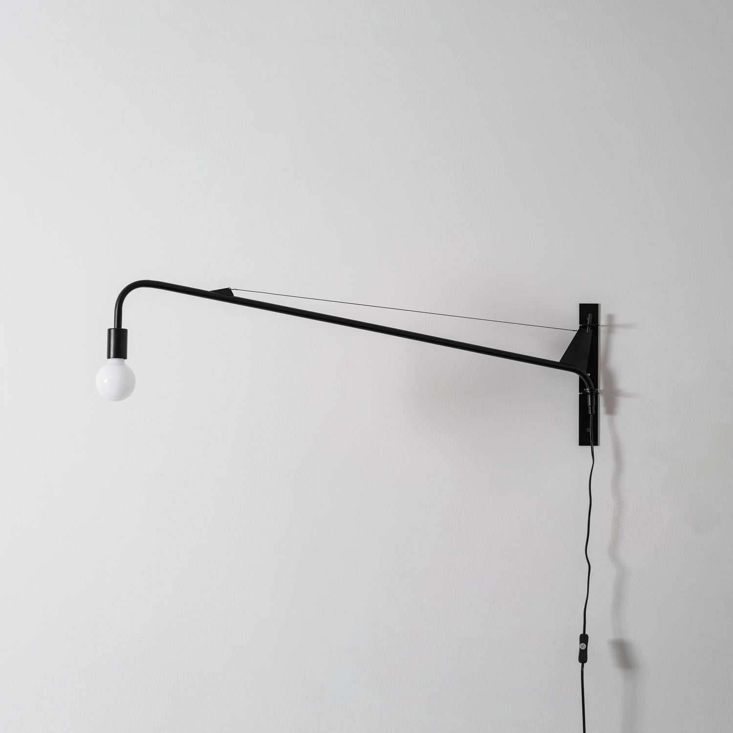 Prouve Petite Potence Wall Lamp 1001 Wall lamp