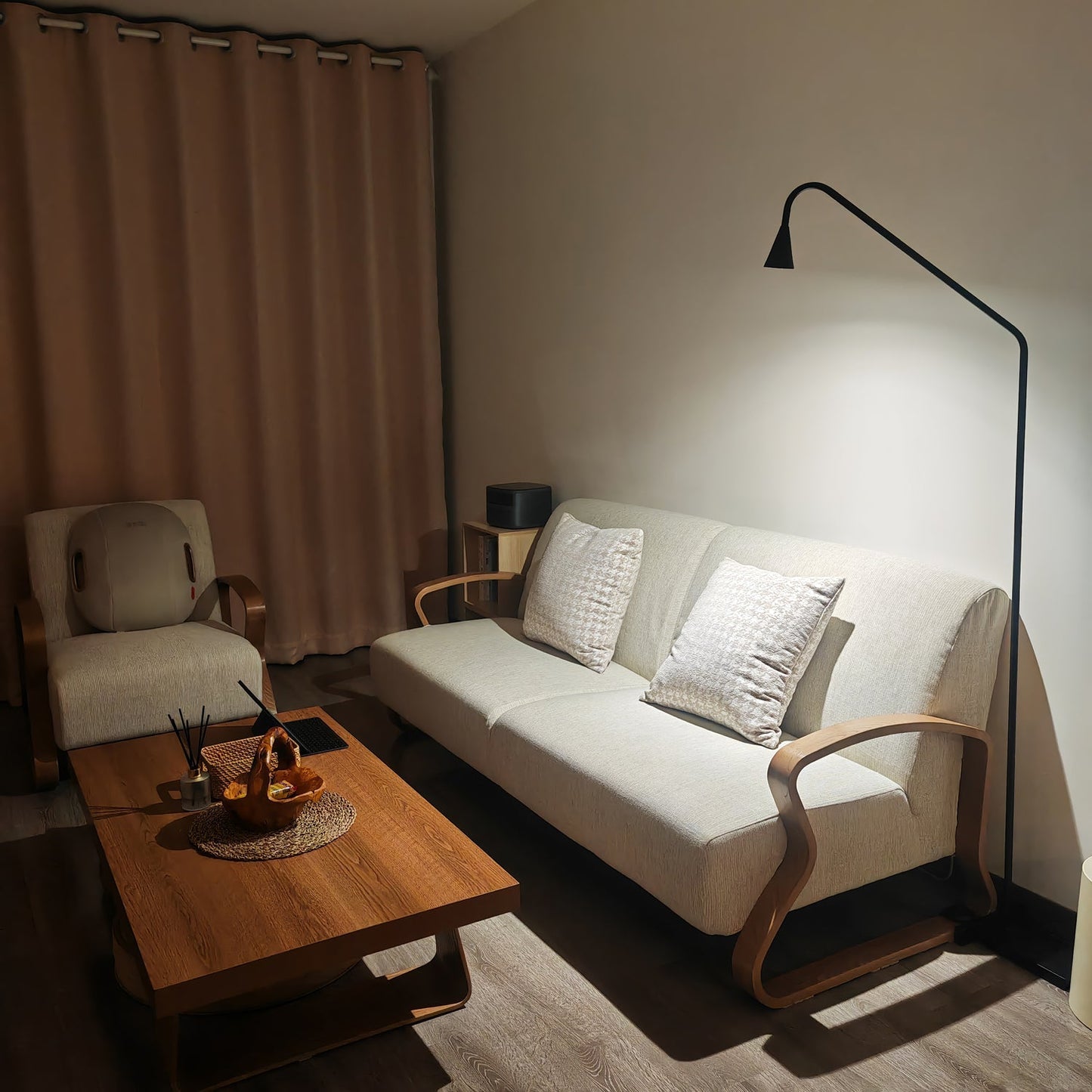 Pureform Floor Lamp Floor lamp