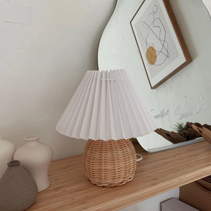Rattan Pleated Table lamp Dia 9.4″ x H 11″ / Dia 24cm x H 28cm / White & Nature rattan / USB Plug 灯具