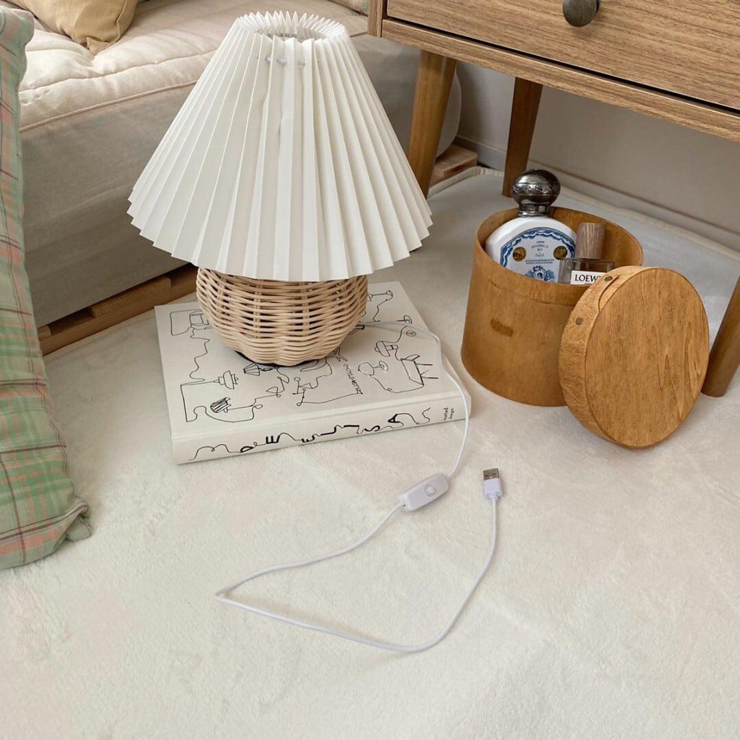 Rattan Pleated Table lamp Dia 9.4″ x H 11″ / Dia 24cm x H 28cm / White & Nature rattan / USB Plug 灯具