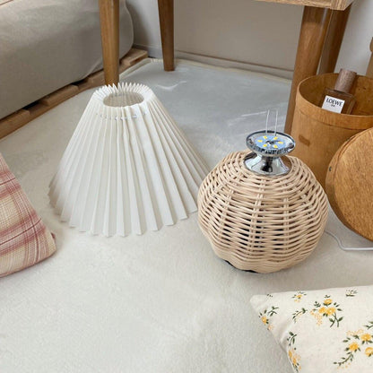 Rattan Pleated Table lamp Dia 9.4″ x H 11″ / Dia 24cm x H 28cm / White & Nature rattan / USB Plug 灯具