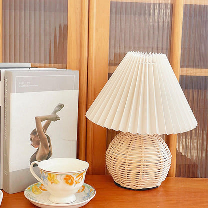 Rattan Pleated Table lamp Dia 9.4″ x H 11″ / Dia 24cm x H 28cm / White & Nature rattan / USB Plug 灯具