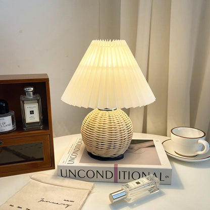 Rattan Pleated Table lamp Dia 9.4″ x H 11″ / Dia 24cm x H 28cm / White & Nature rattan / USB Plug 灯具