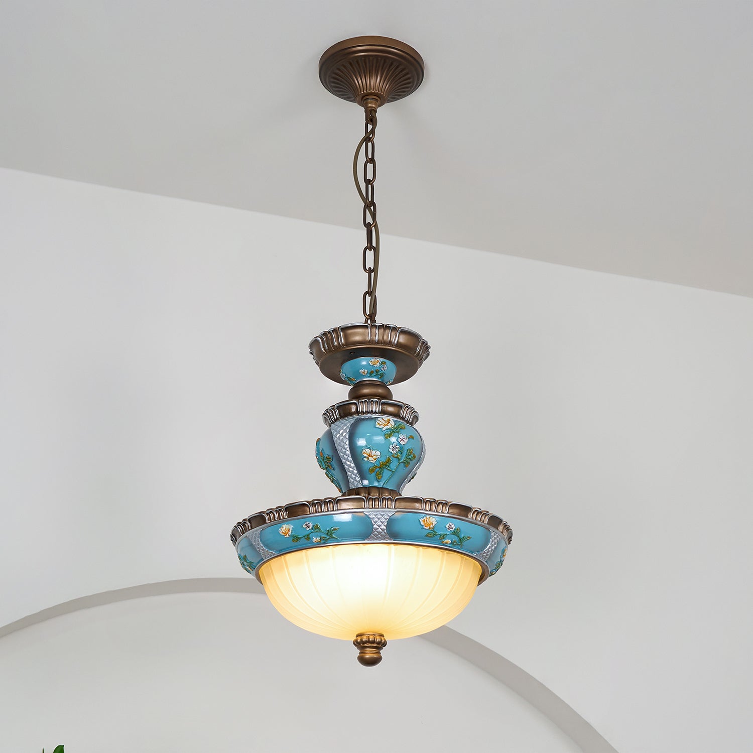 Retro Floral Resin Pendant Light Dia 15″ x H 18.3″ / Dia 38cm x H 46.5cm / Blue Pendant light