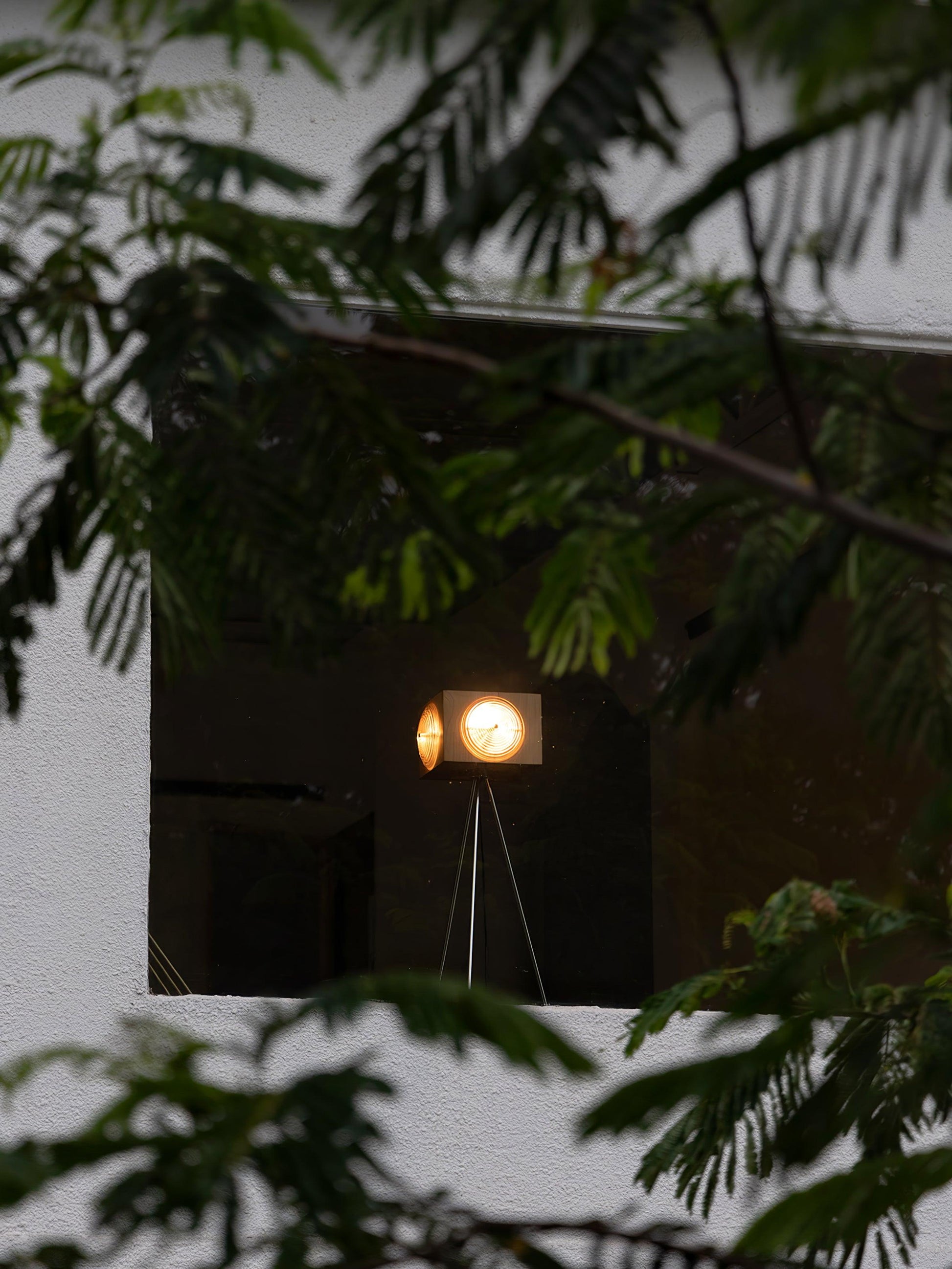 Retro Camera Focus Floor Lamp Floor lamp