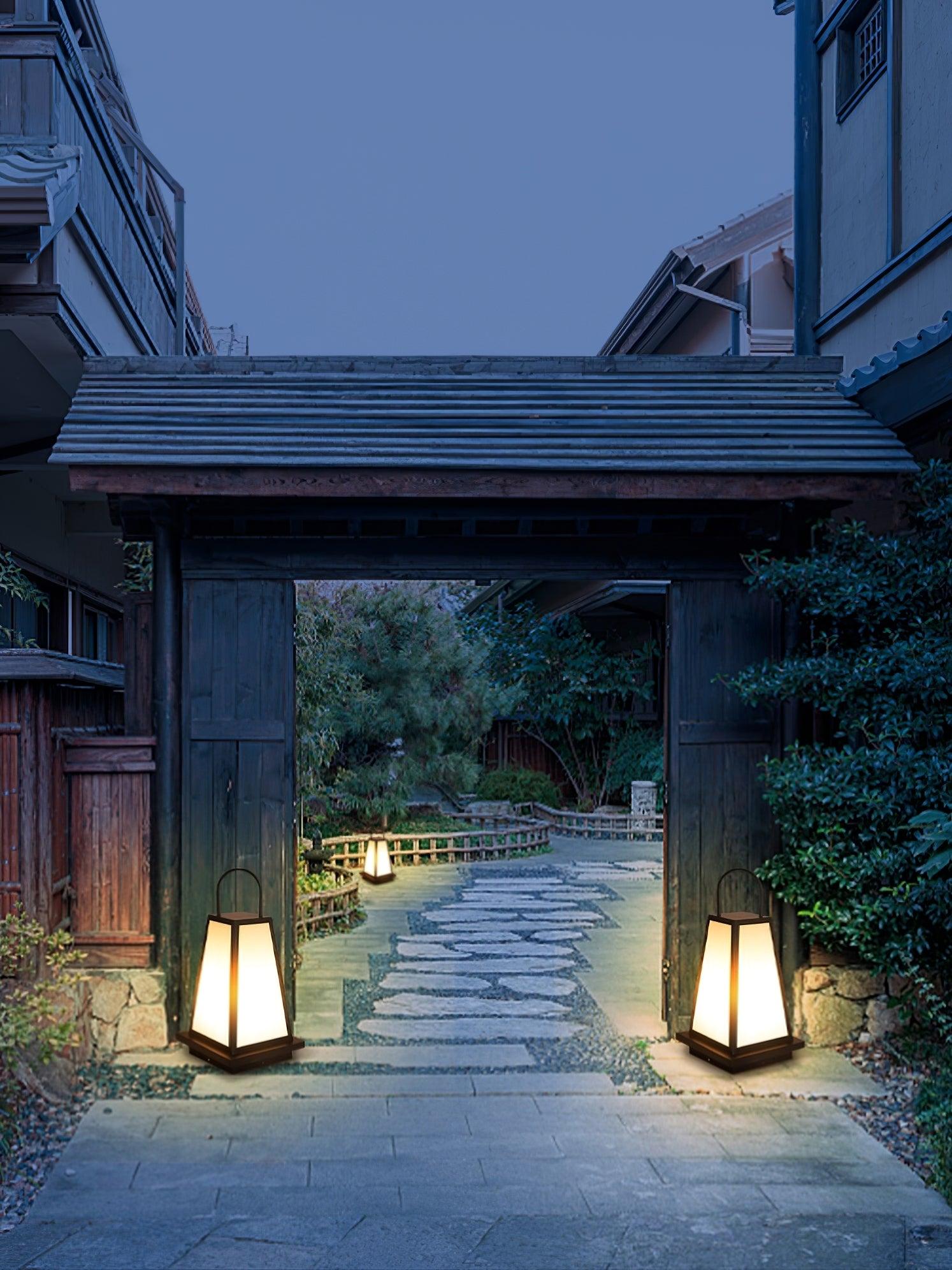 Roam Lantern Garden Outdoor Lamp Dia 9.8″ x H 19.7″ / Dia 25cm x H 50cm / Black & White / Warm Light Table lamp