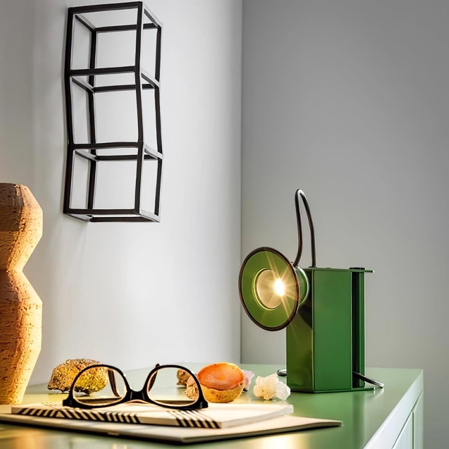 Roland Camera Table Light Table lamp
