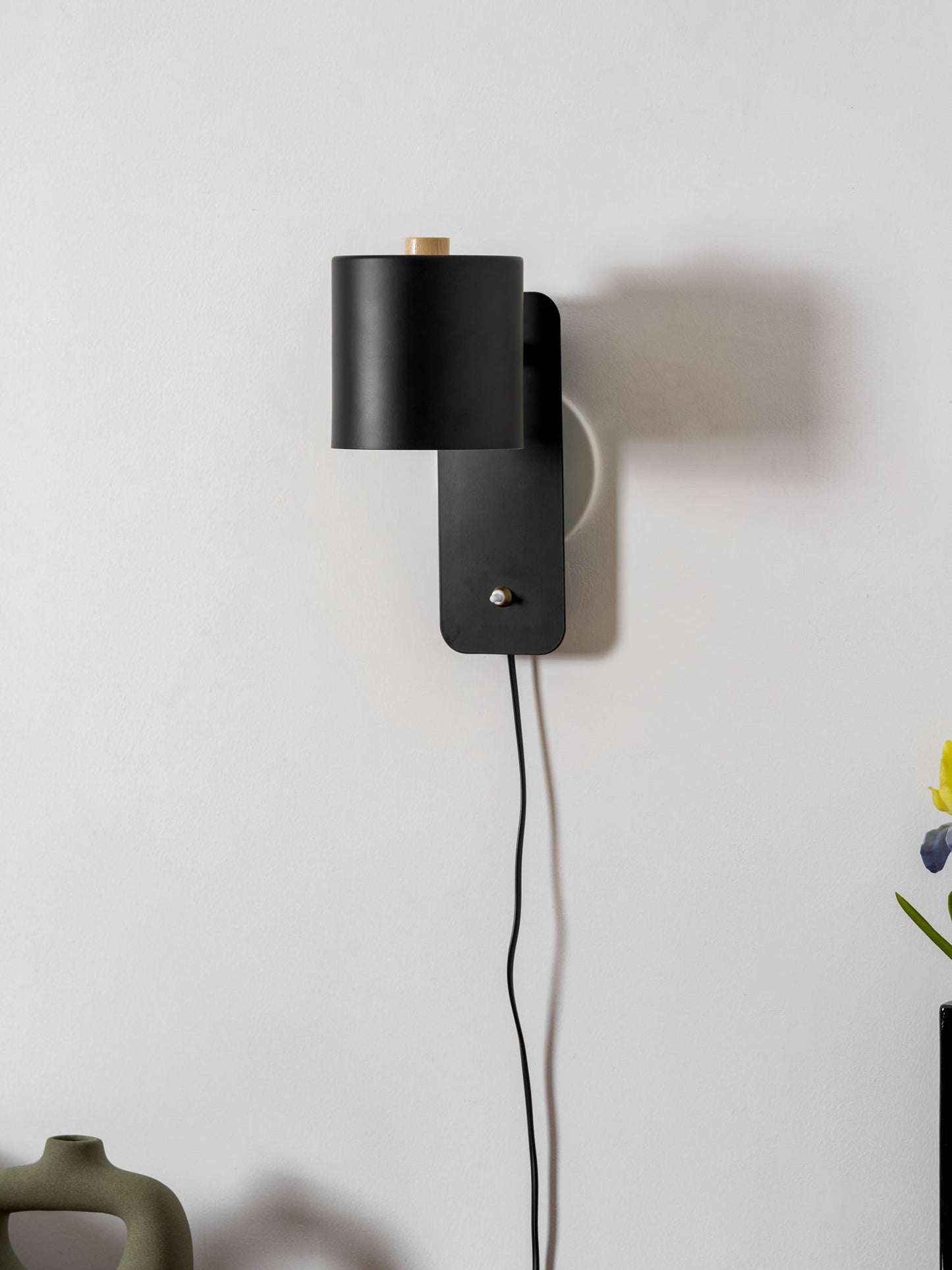 Rotatable Cylinder Plug-in Wall Lamp 1001 Wall lamp