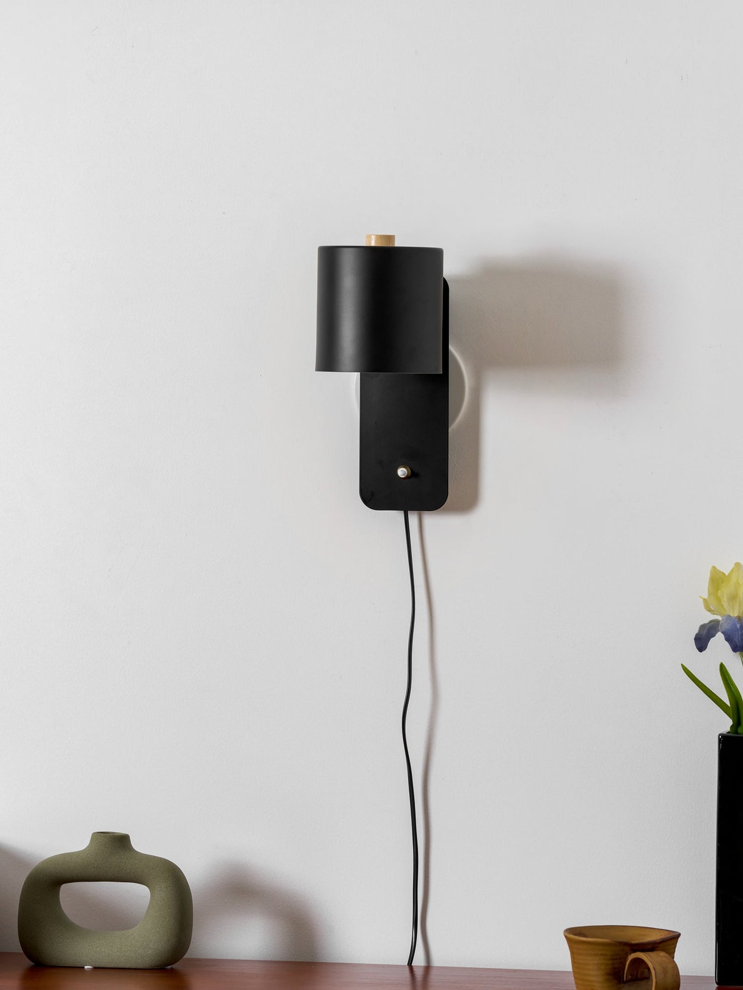 Rotatable Cylinder Plug-in Wall Lamp 1001 Wall lamp