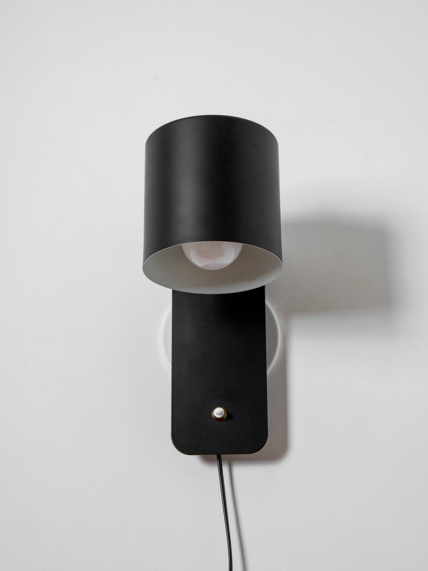 Rotatable Cylinder Plug-in Wall Lamp 1001 Wall lamp