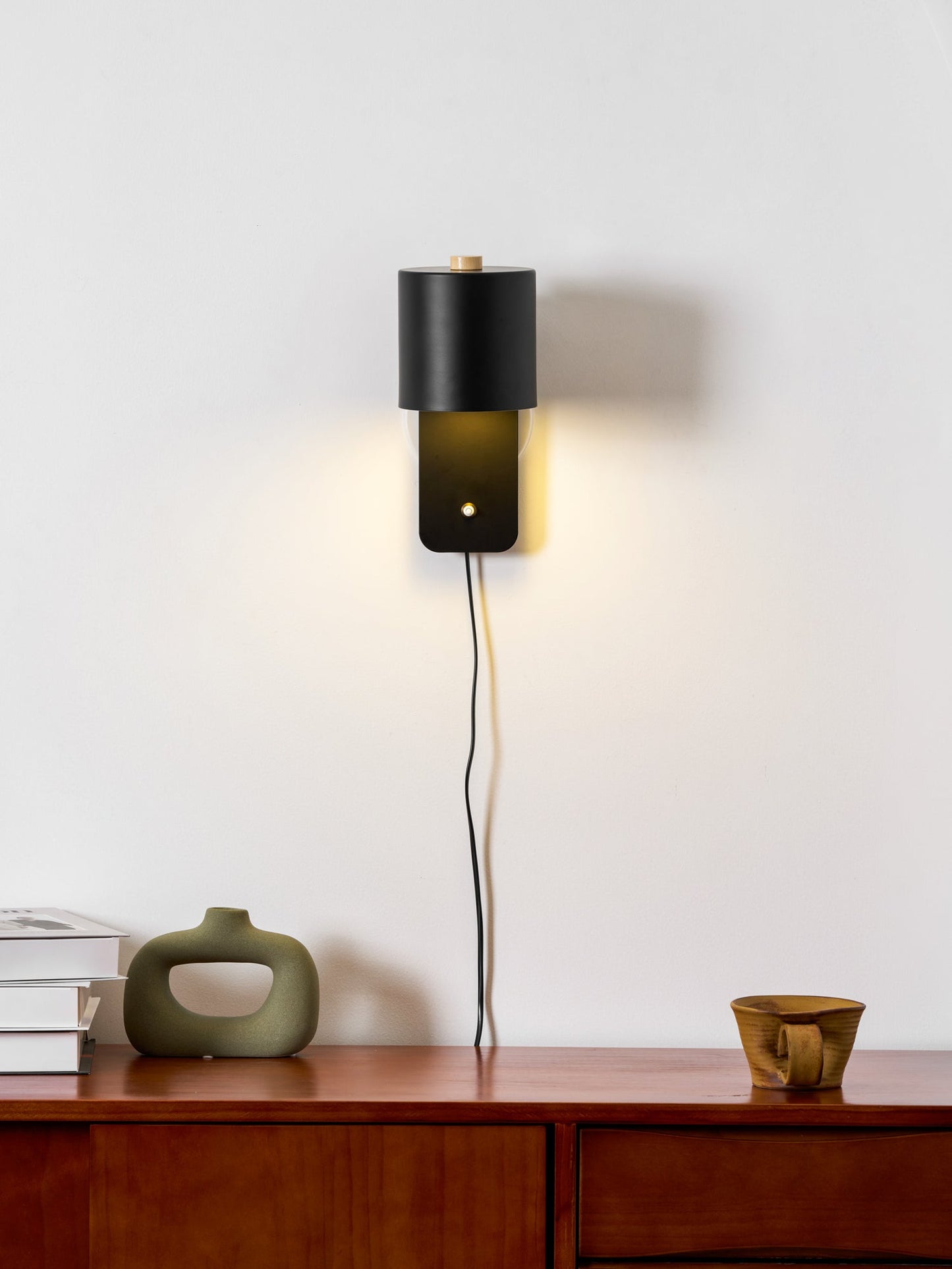 Rotatable Cylinder Plug-in Wall Lamp 1001 Wall lamp