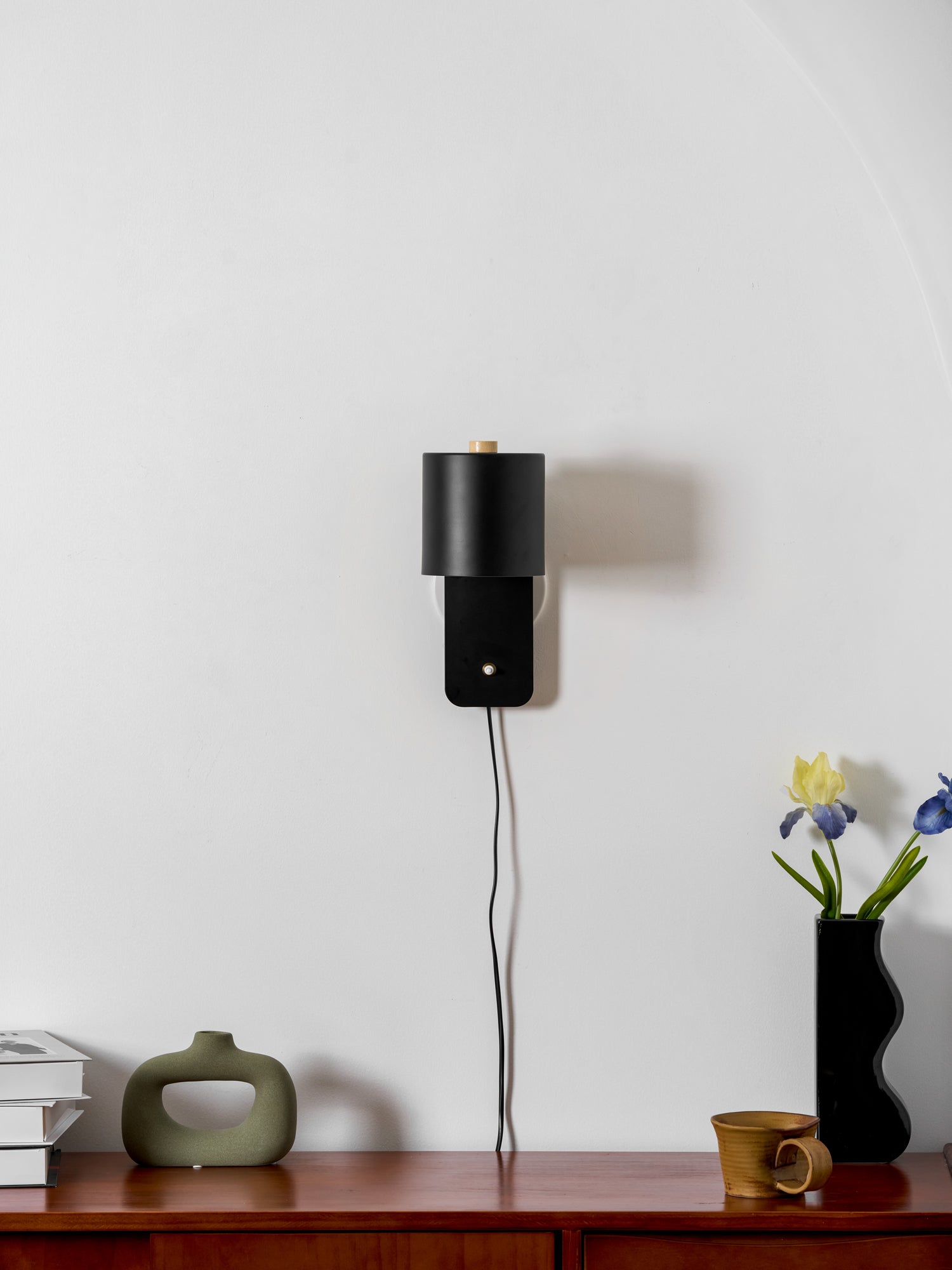 Rotatable Cylinder Plug-in Wall Lamp 1001 Wall lamp