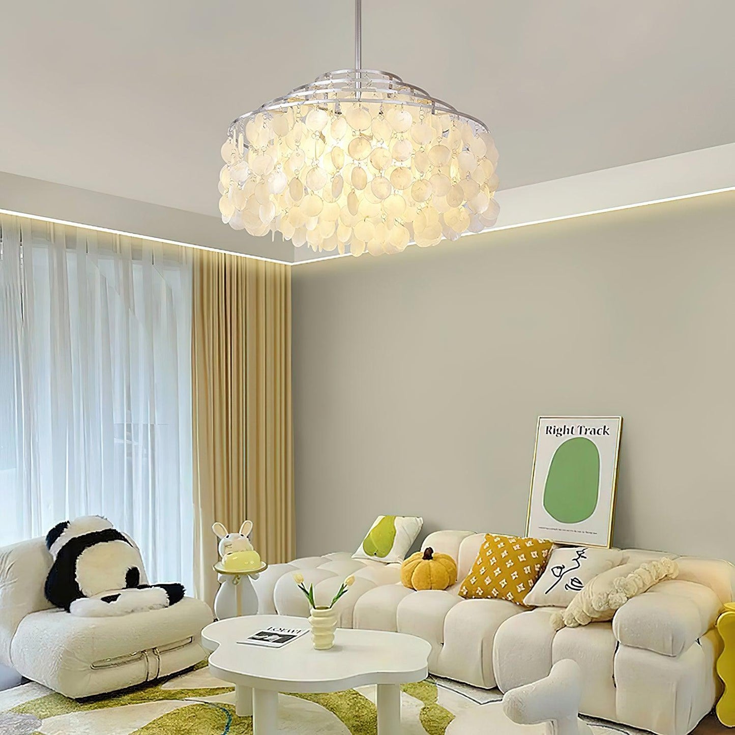 Round Shell Chandelier B Chandelier