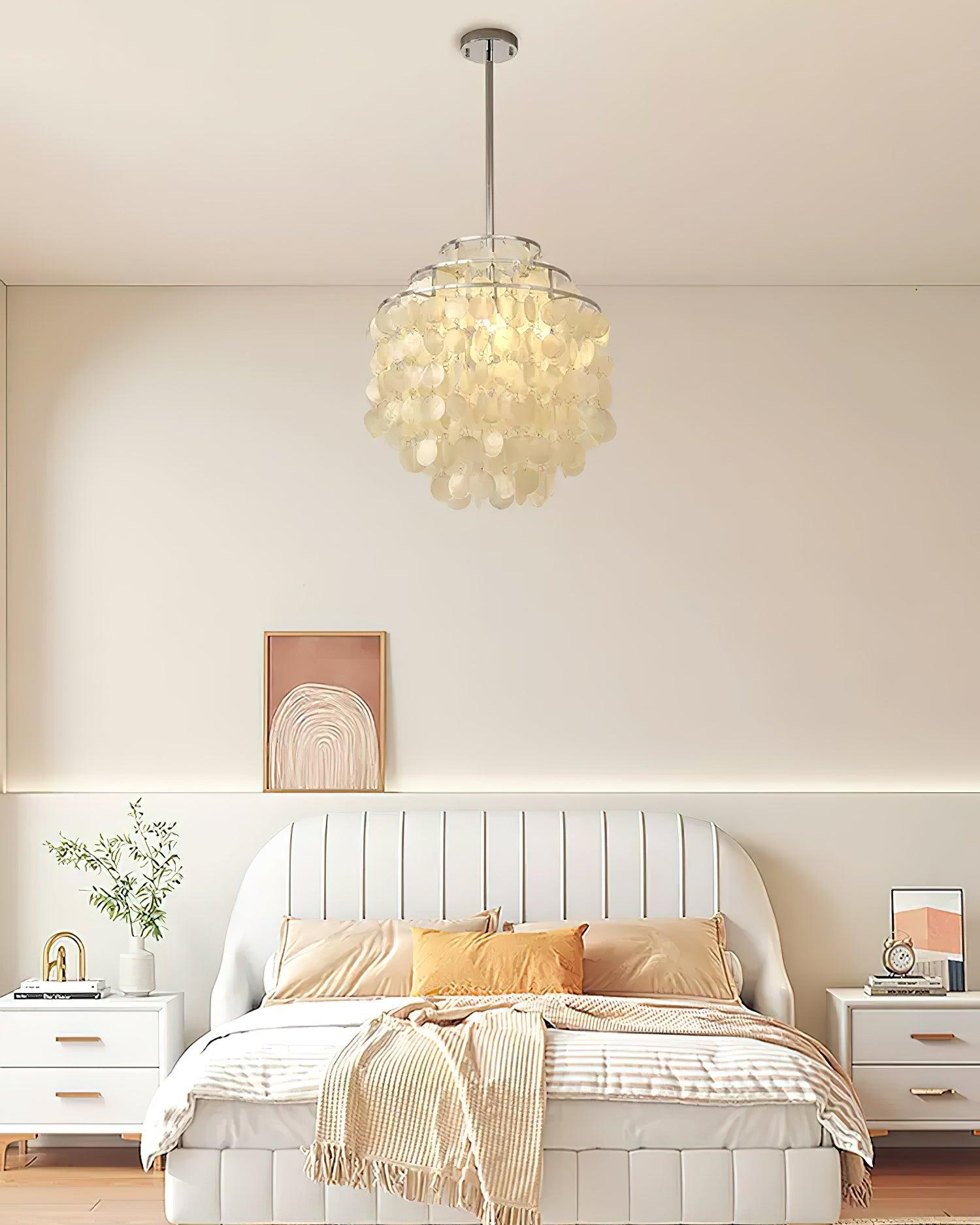 Round Shell Chandelier B Chandelier