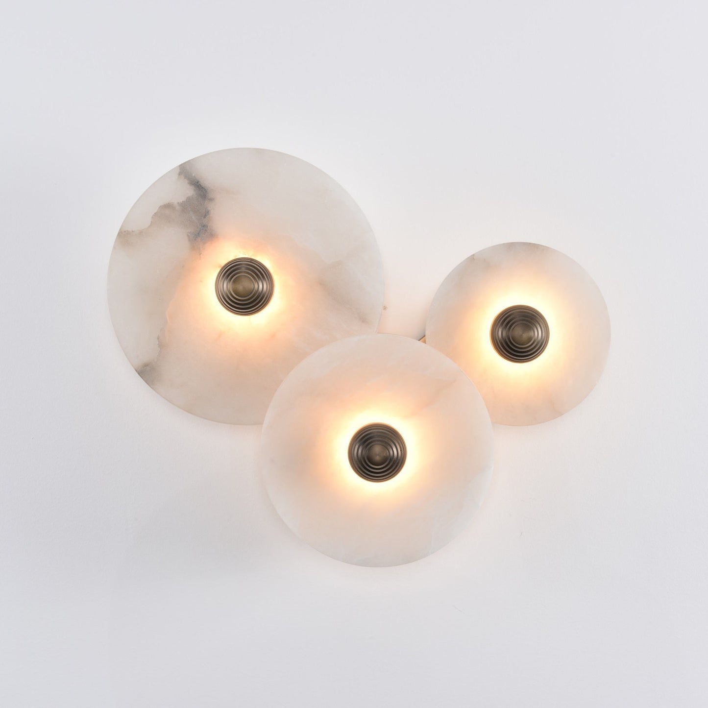 Nayra Alabaster Wall Lamp 3 lamps A ? 9.8″+? 9.8″+? 11.8″ / White & Bronze / Triac Warm Dimming 1001 Wall lamp