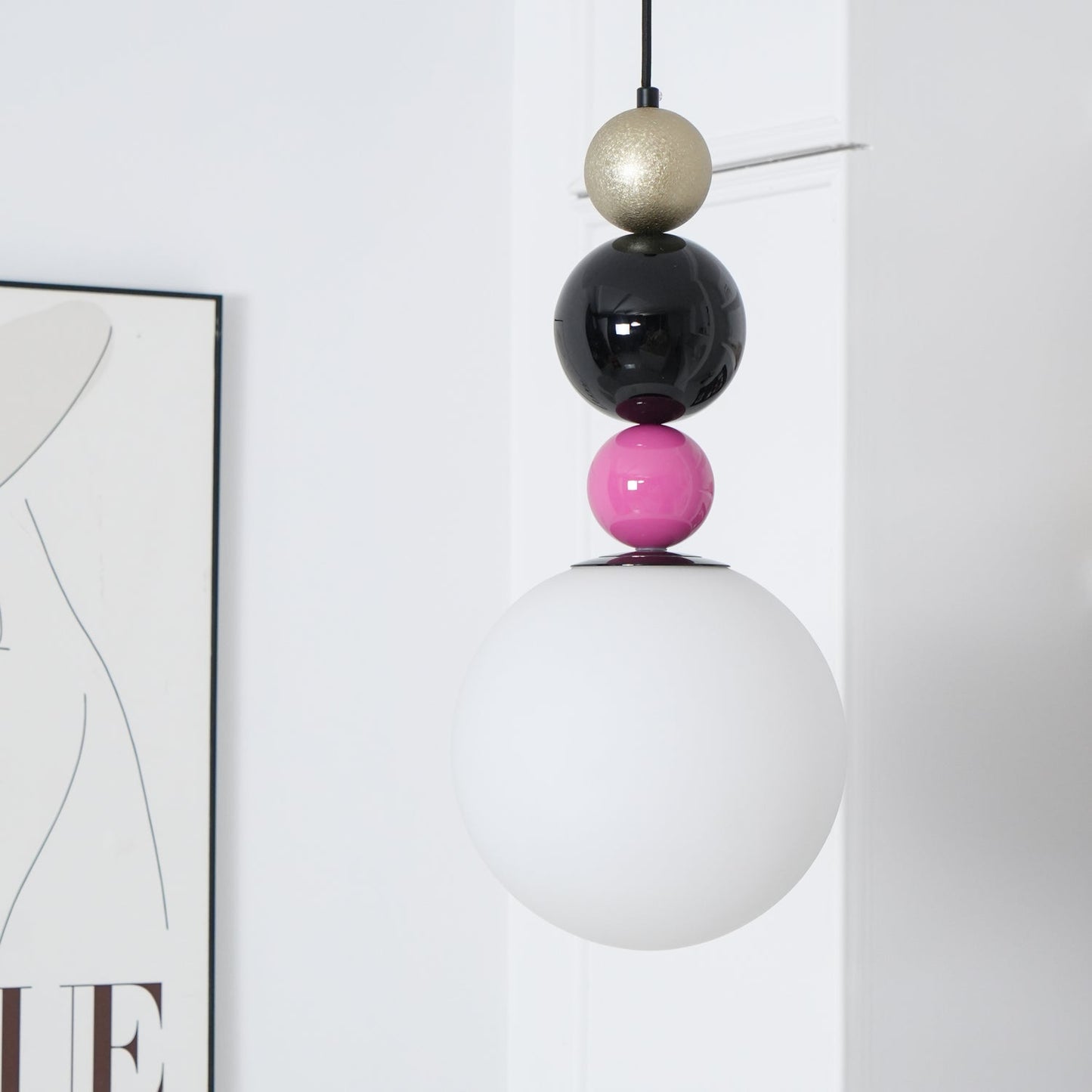 Round Balls Stacking Pendant Lamp Dia 9.8″ x H 22.8″ / Dia 25cm x H 58cm / Pink & Black Pendant light