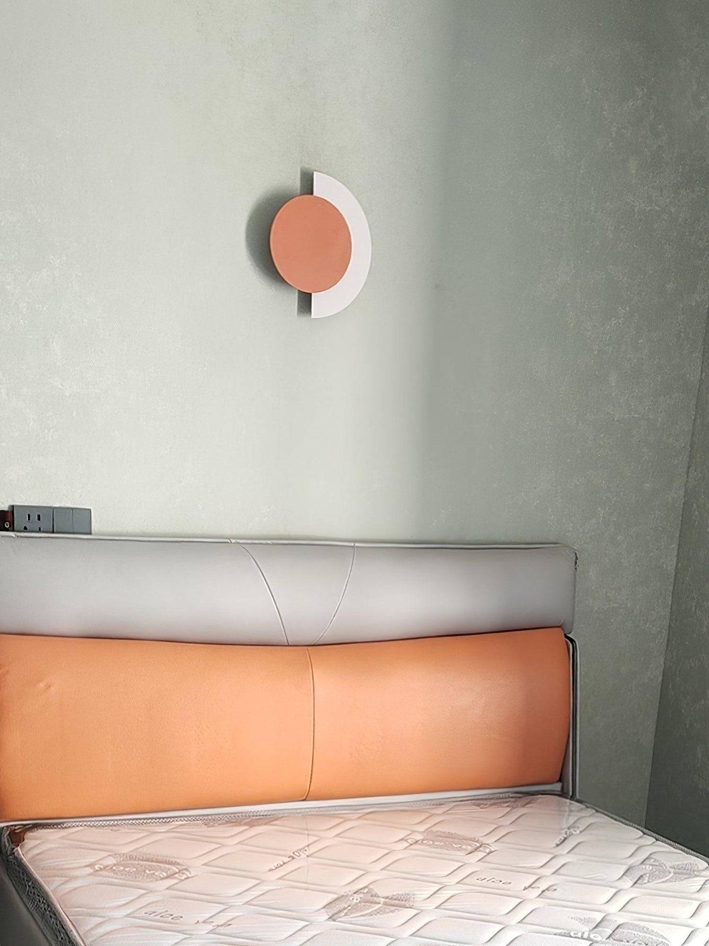 Rounded Abstract Art Sconce Wall lamp
