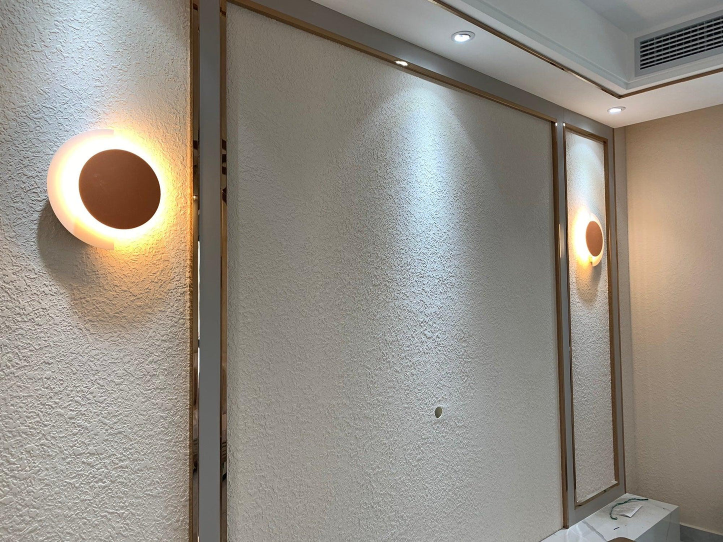 Rounded Abstract Art Sconce Wall lamp