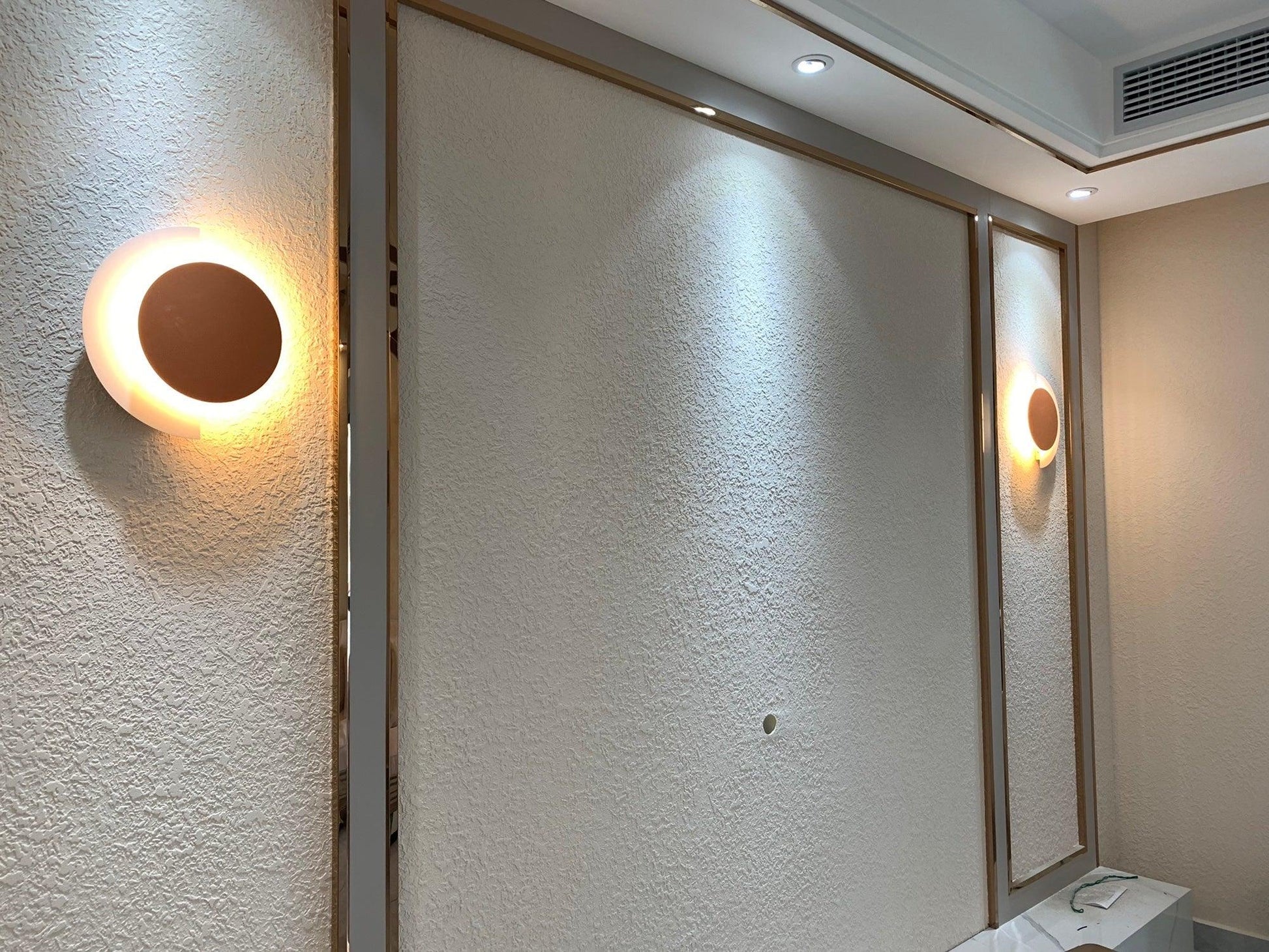 Rounded Abstract Art Sconce Wall lamp