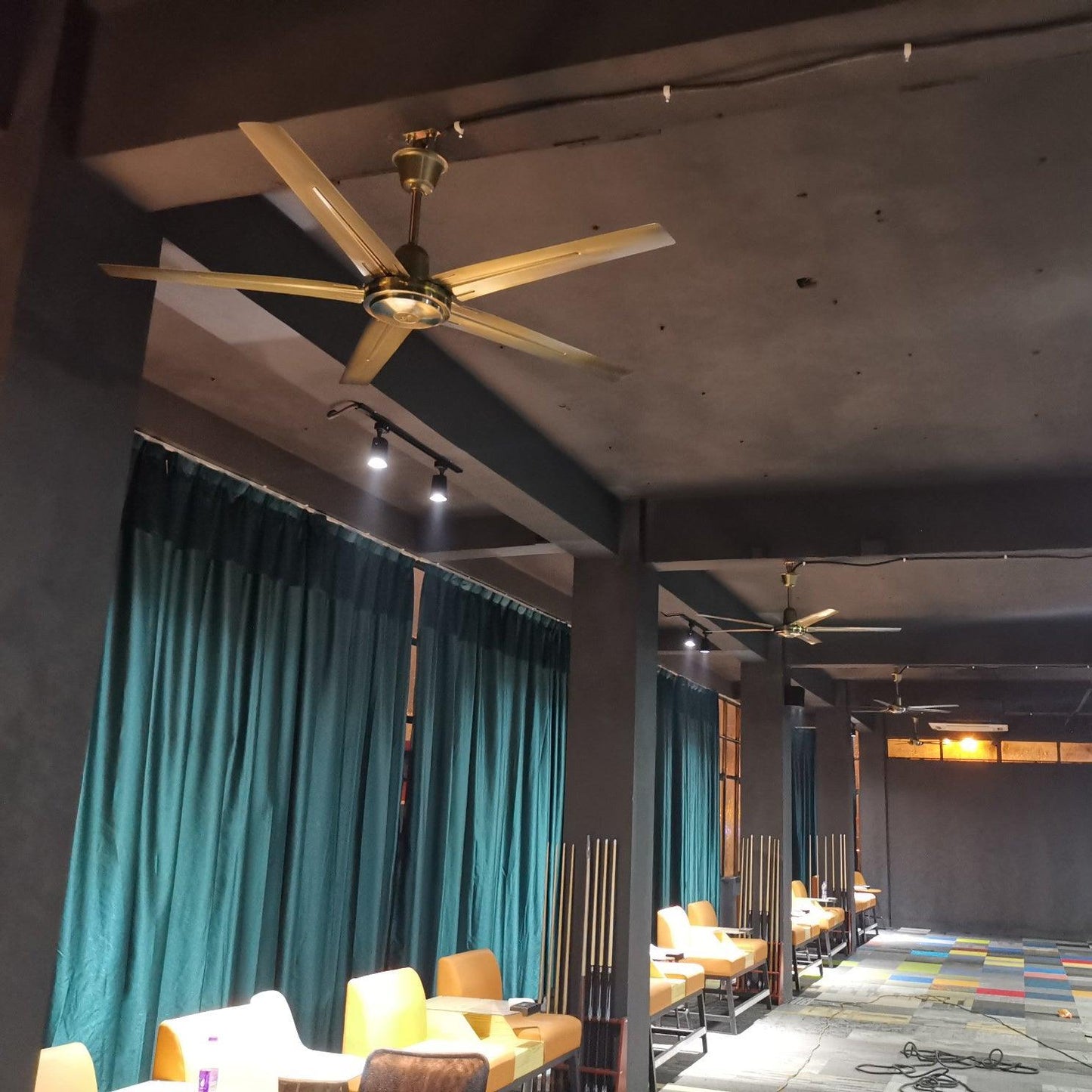Rozzen Ceiling Fan 52″ Ceiling lamp