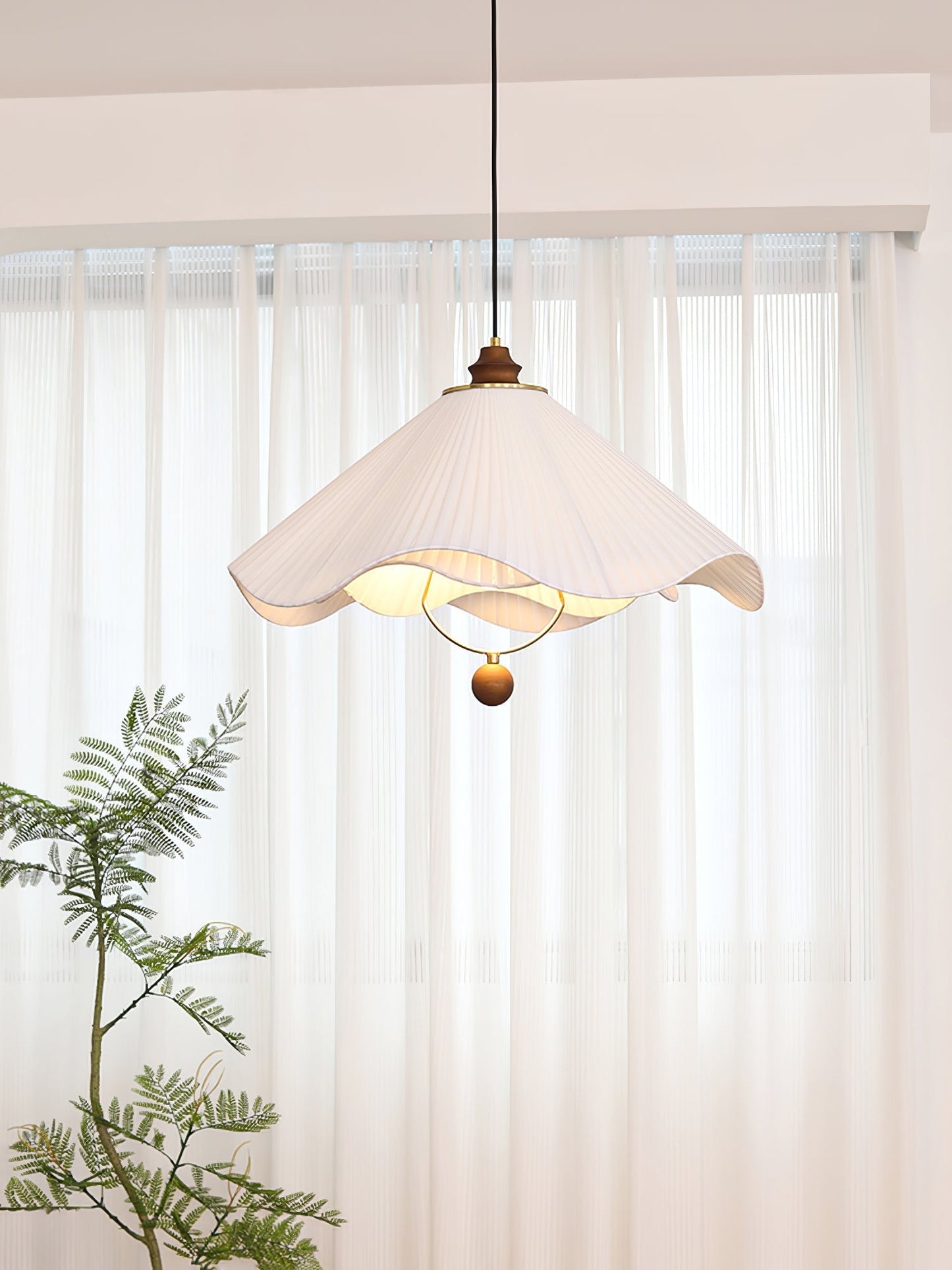 Scallop Edge Pendant Light Pendant light