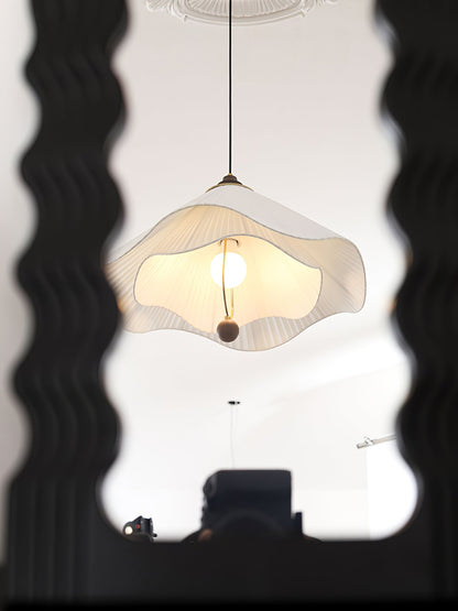 Scallop Edge Pendant Light Pendant light
