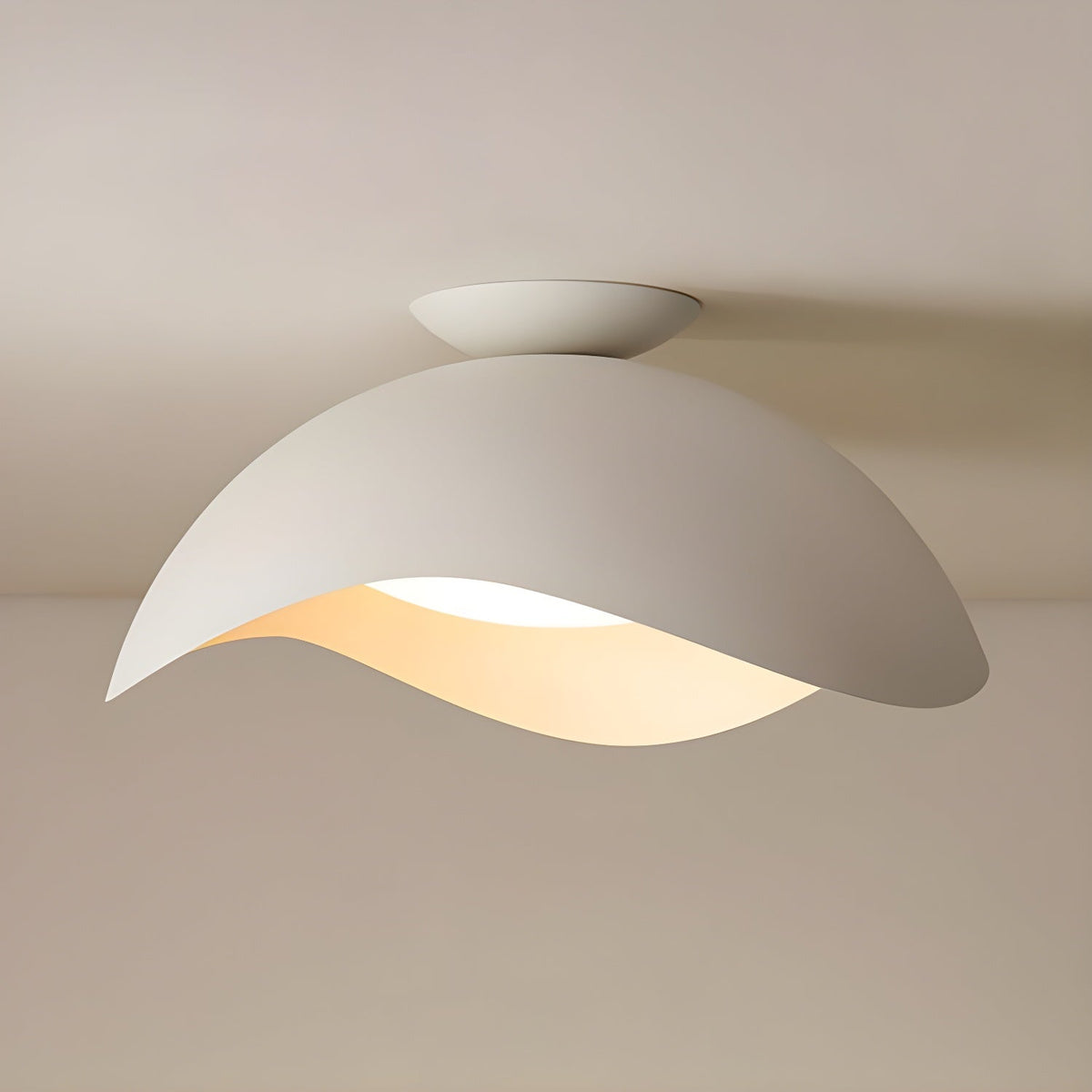 Serene Wave Ceiling Light Dia 15.7″ x H 11.8″ / White / Warm Light Ceiling lamp