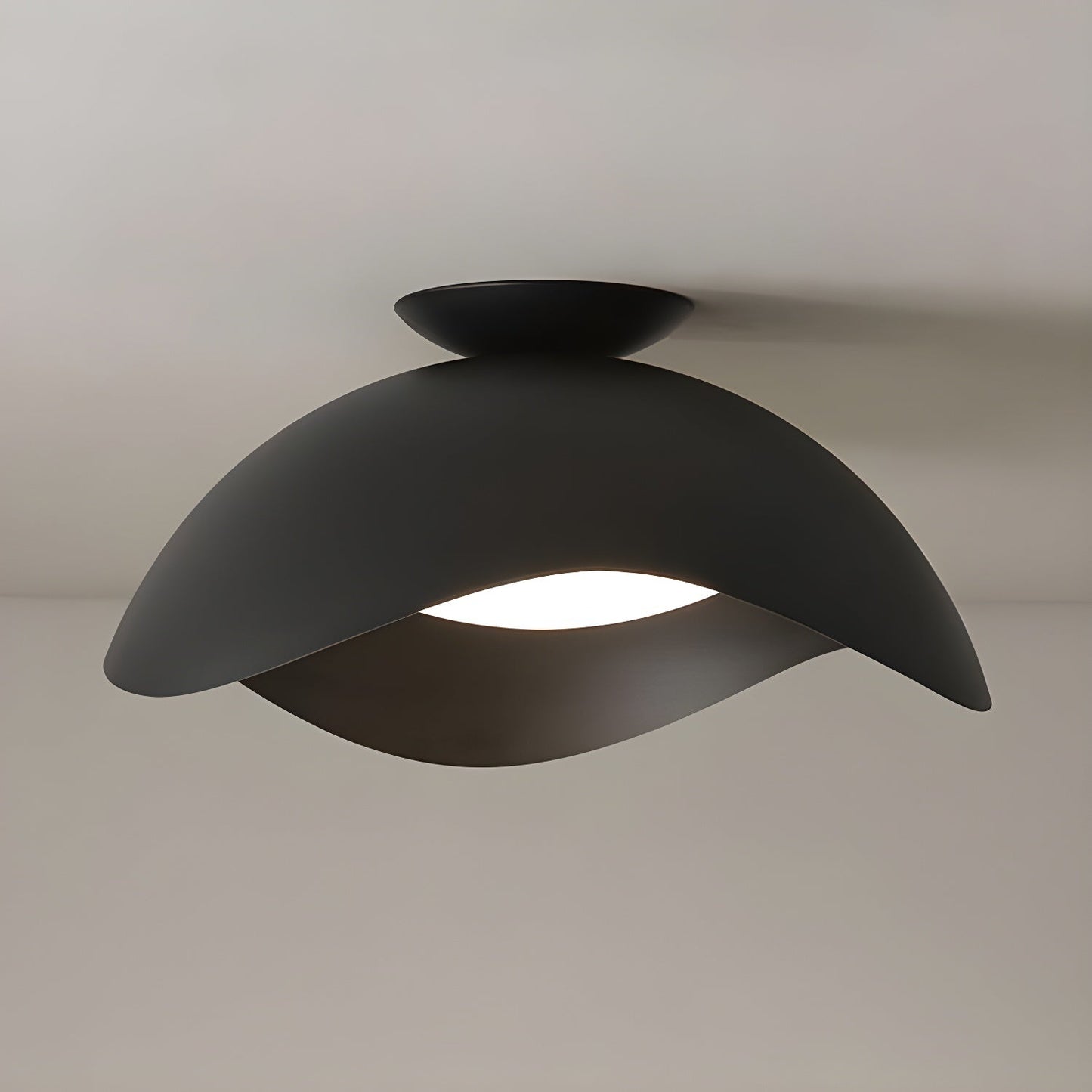 Serene Wave Ceiling Light ? 15.7″ x H 11.8″ / Black / Warm Light Ceiling lamp