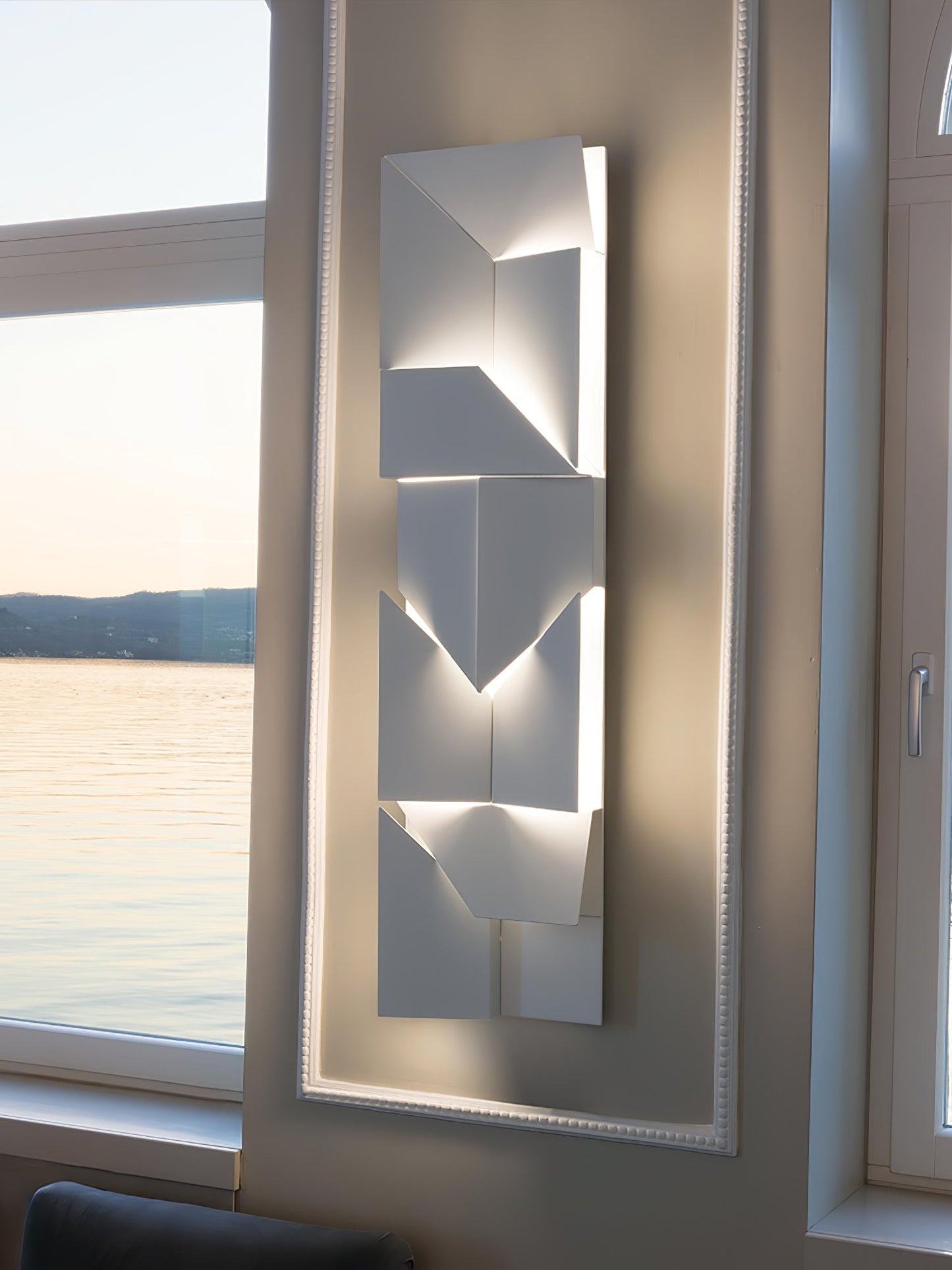 Shadows Rechargeable Grand Sconce Wall lamp