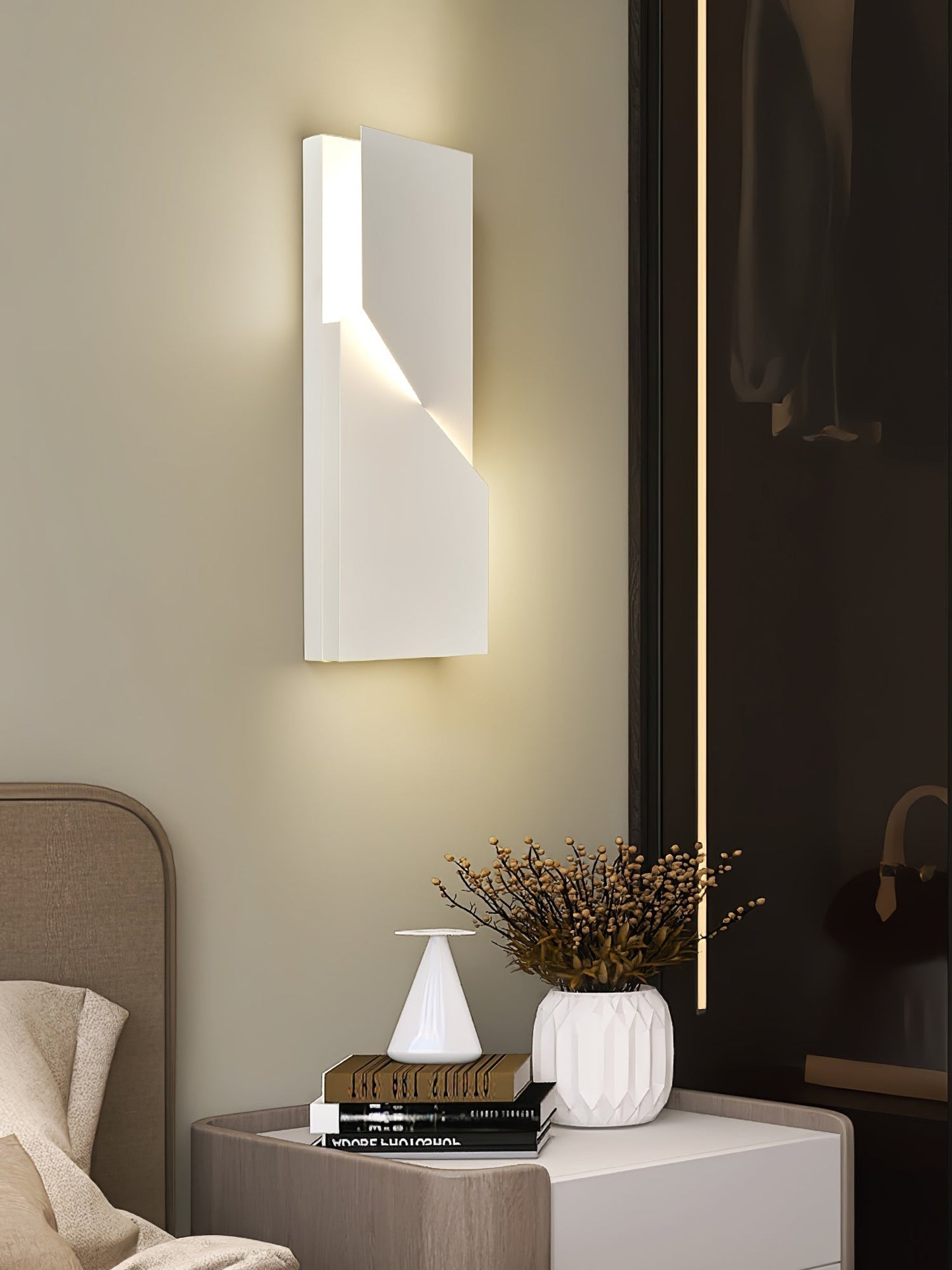 Shadows Rechargeable Grand Sconce Wall lamp